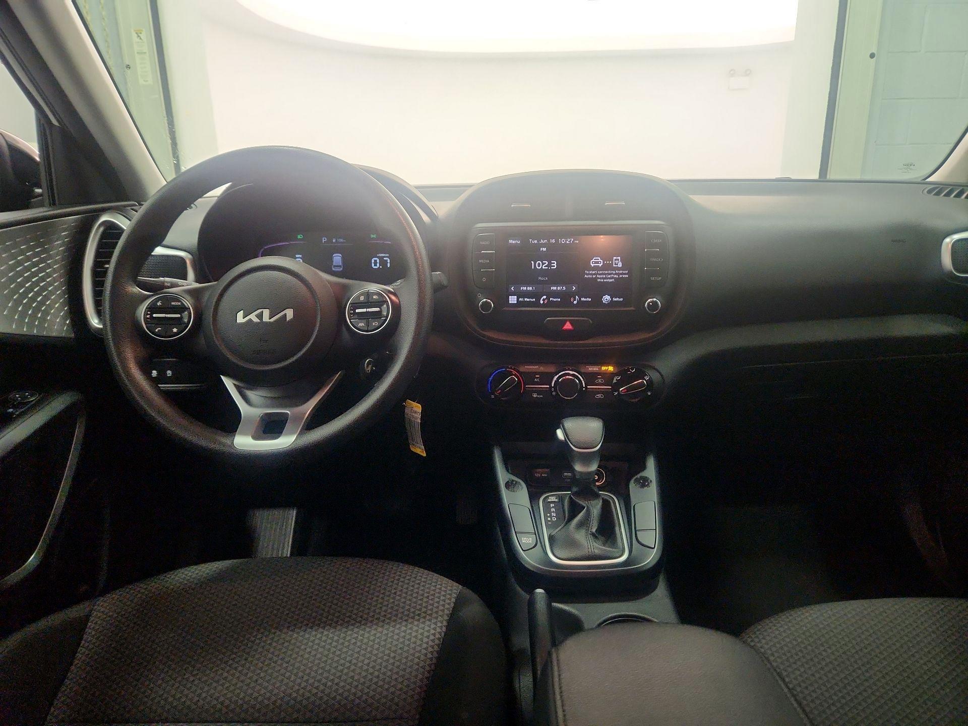 Thumbnail: 2023 Kia Soul - 9