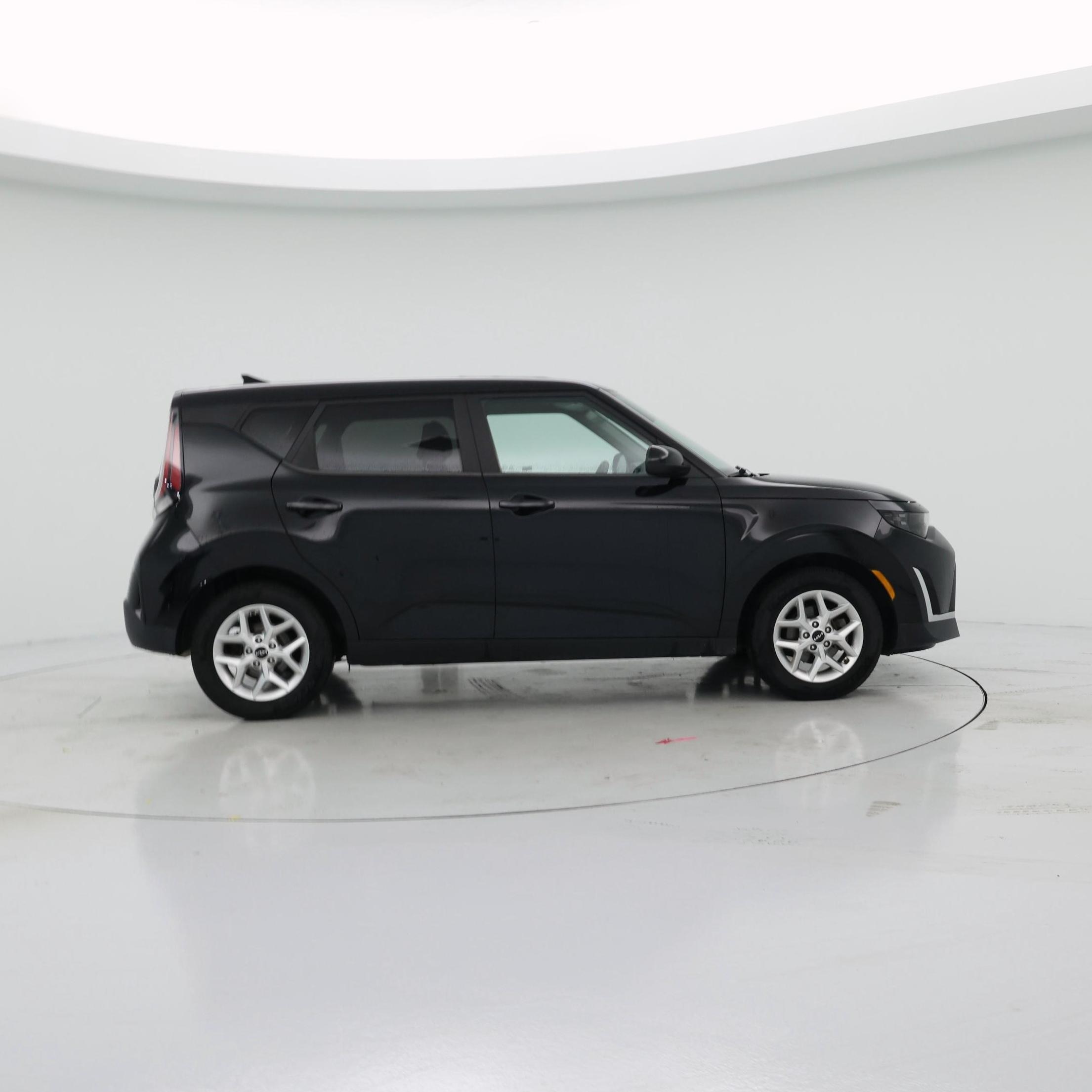 Thumbnail: 2023 Kia Soul - 7