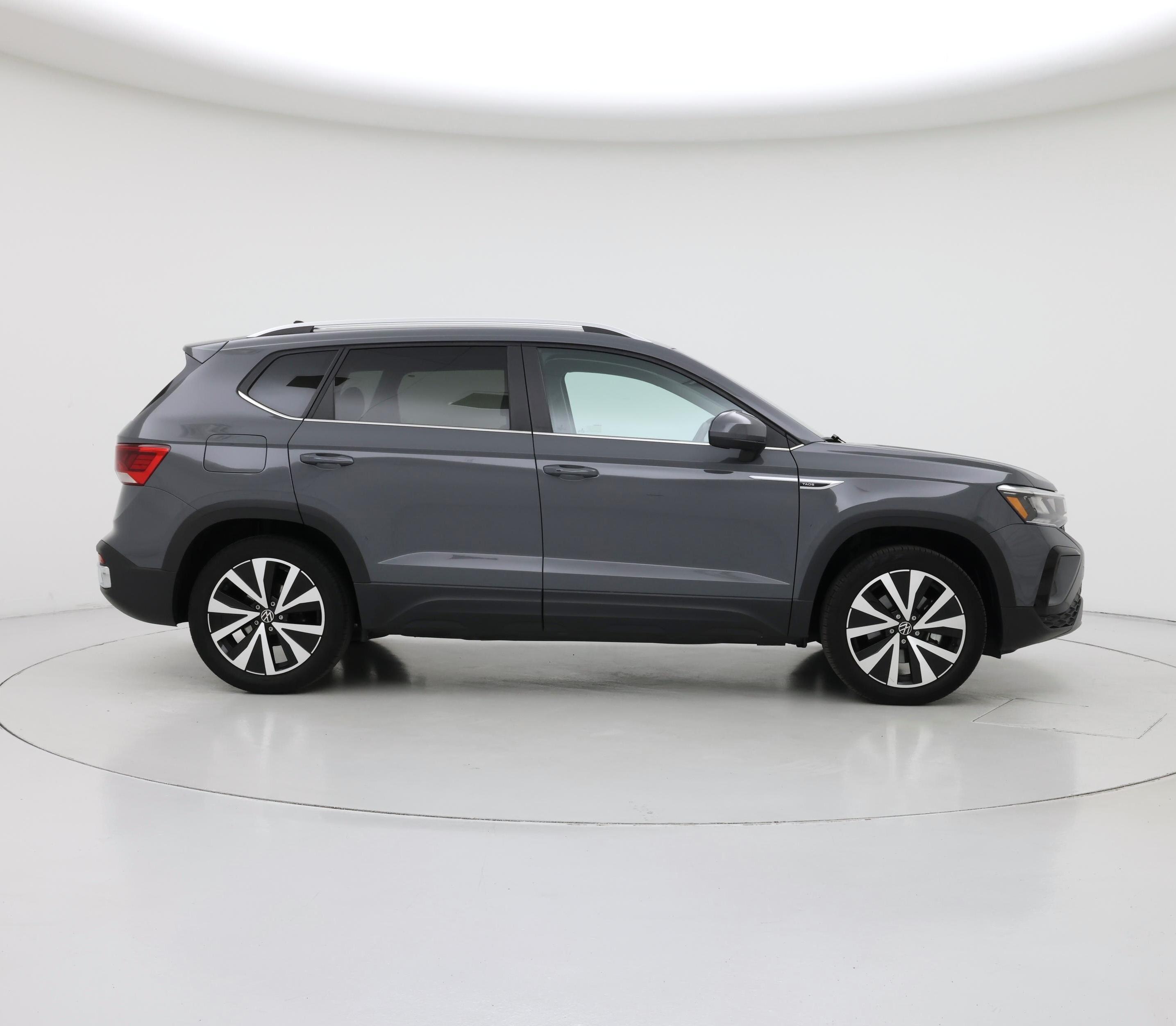 Thumbnail: 2023 Volkswagen Taos - 7
