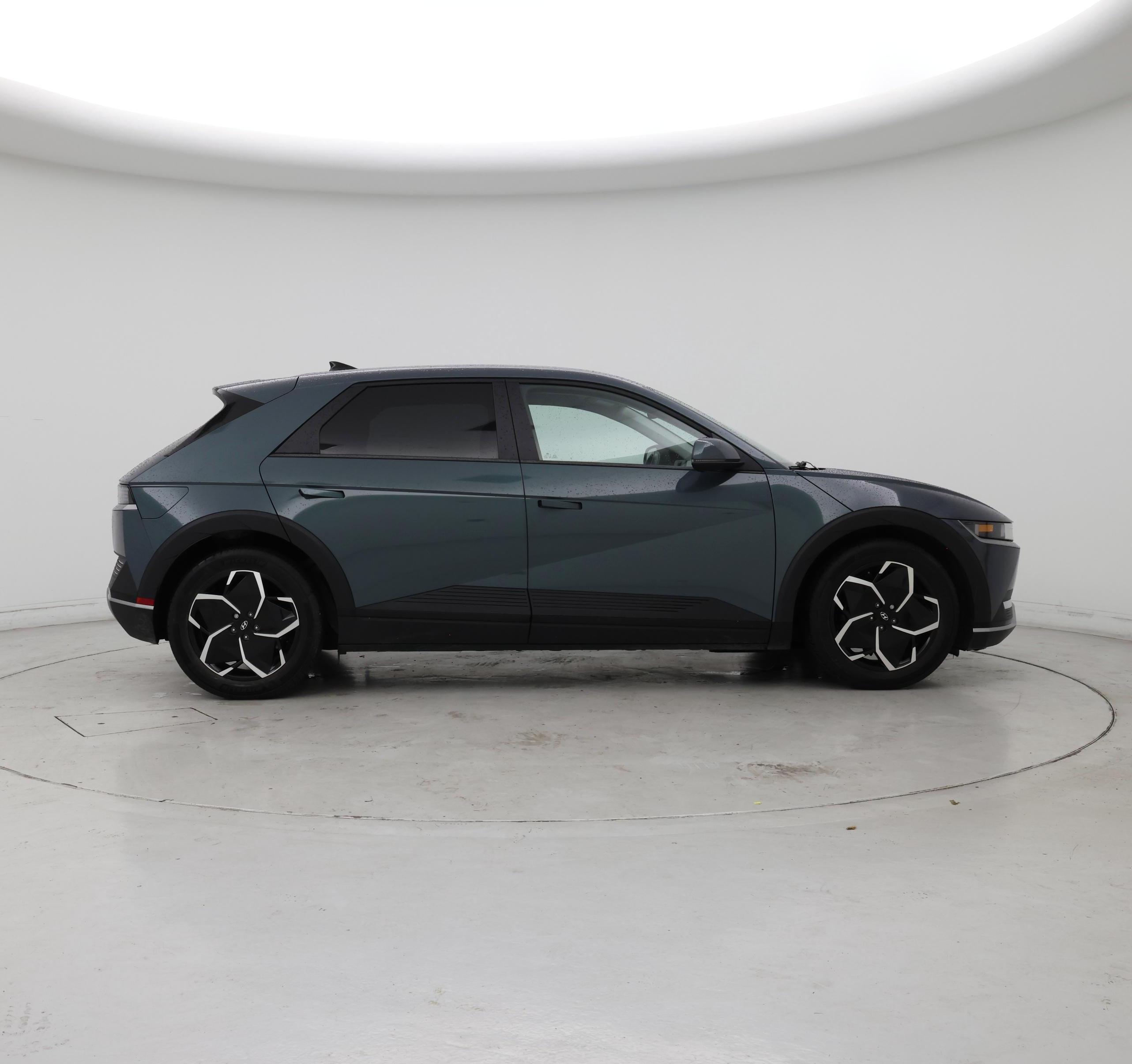 Thumbnail: 2023 Hyundai Ioniq 5 - 7