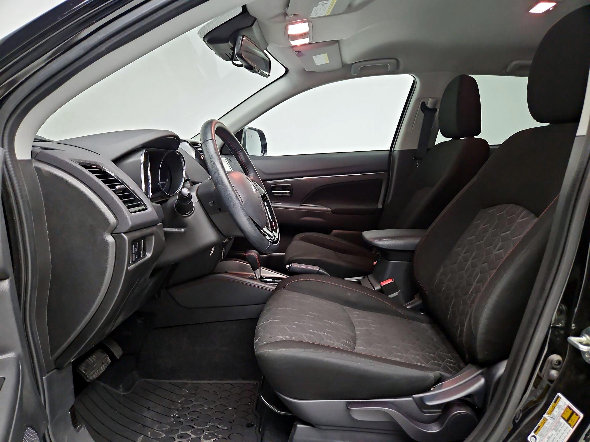 Thumbnail: 2024 Mitsubishi Outlander Sport - 11