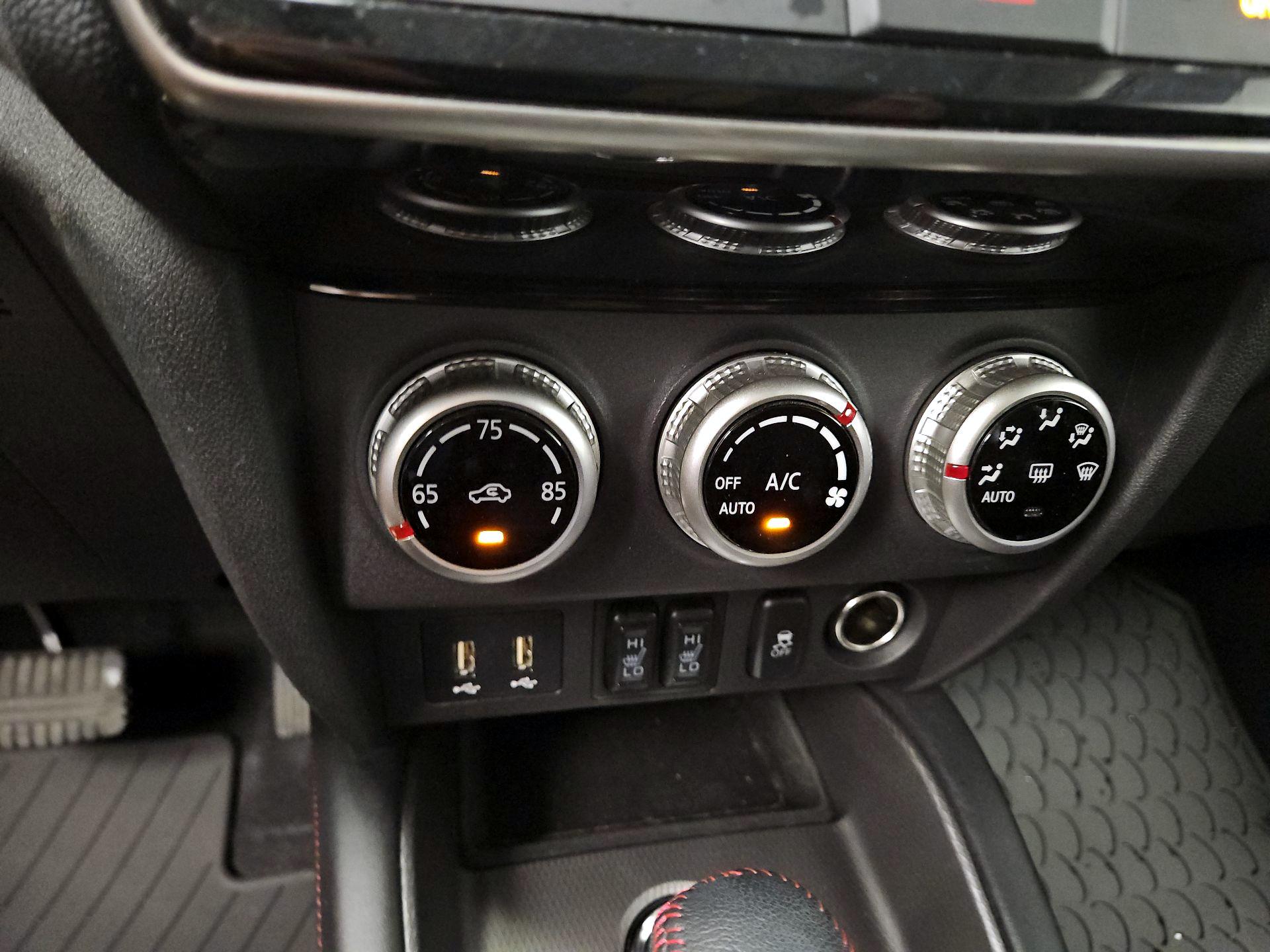 Thumbnail: 2024 Mitsubishi Outlander Sport - 16