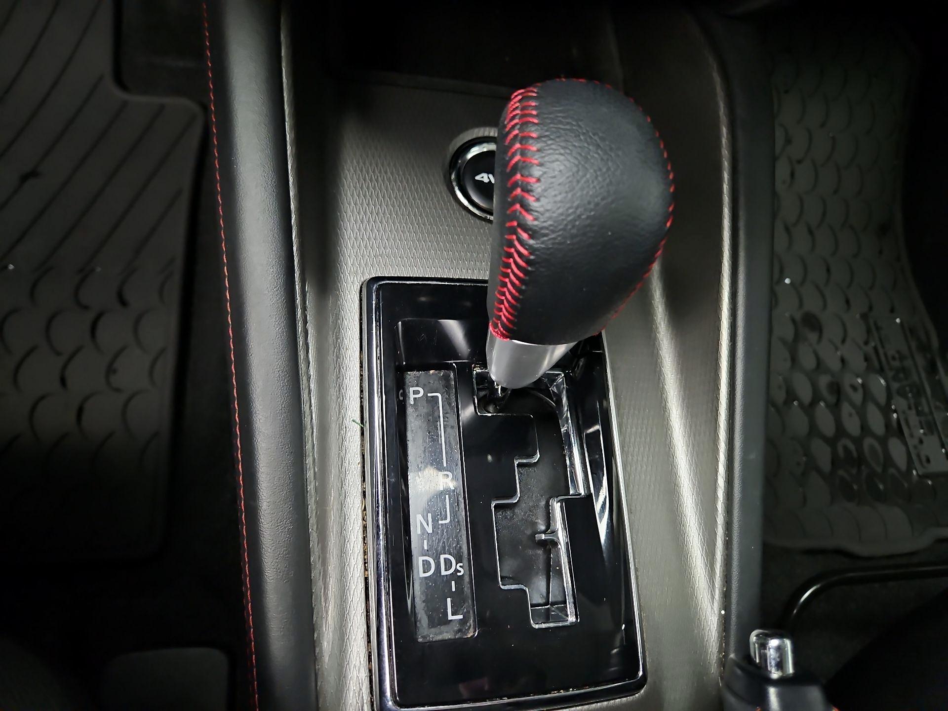 Thumbnail: 2024 Mitsubishi Outlander Sport - 17