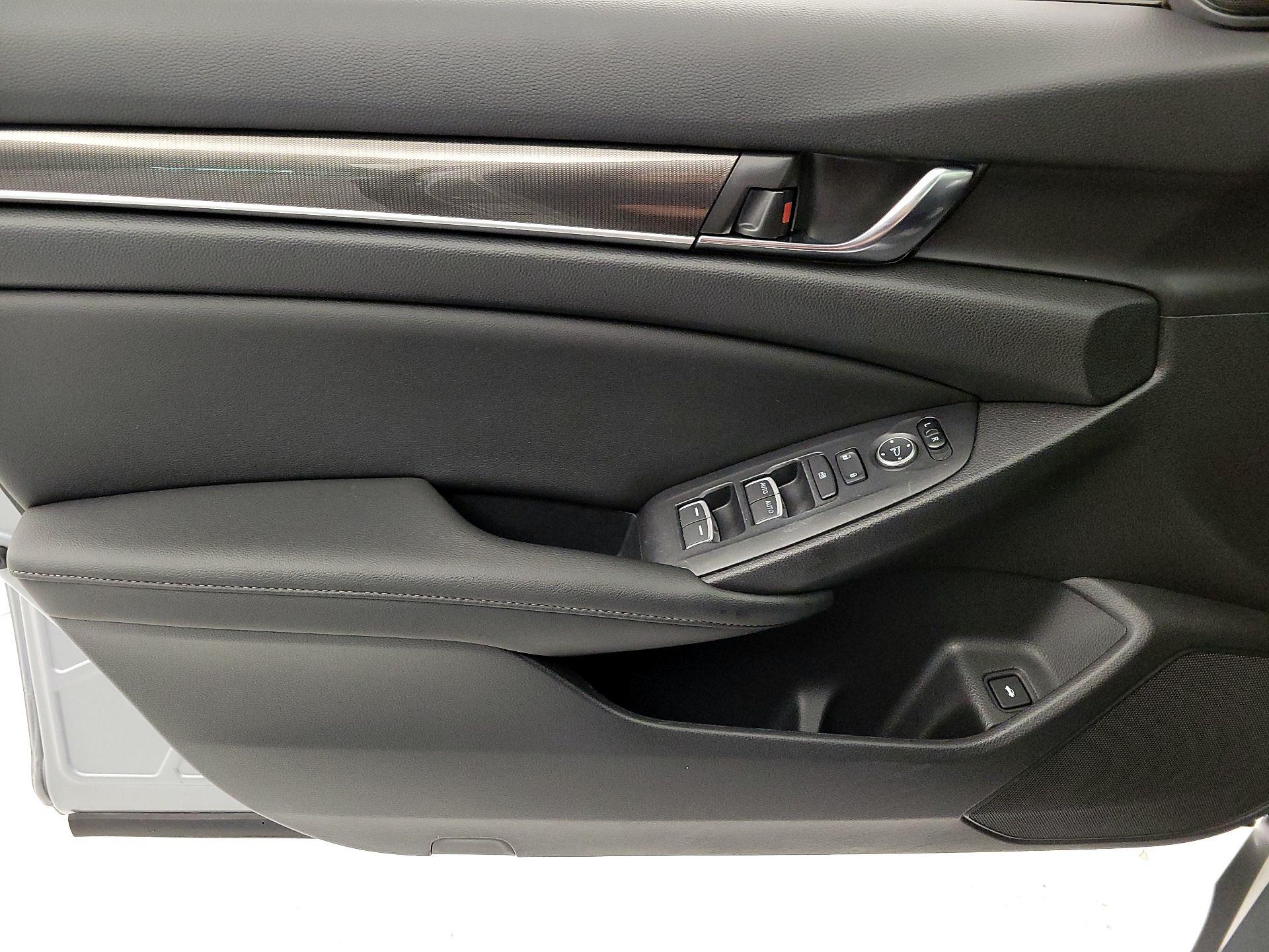 Thumbnail: 2020 Honda Accord - 12