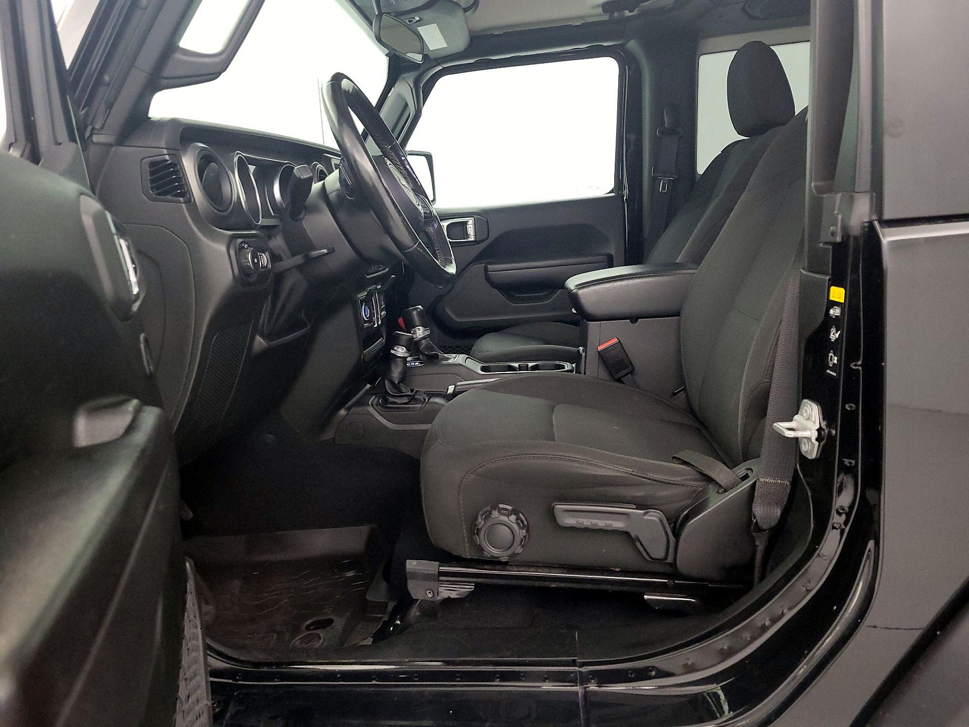 Thumbnail: 2022 Jeep Wrangler - 11