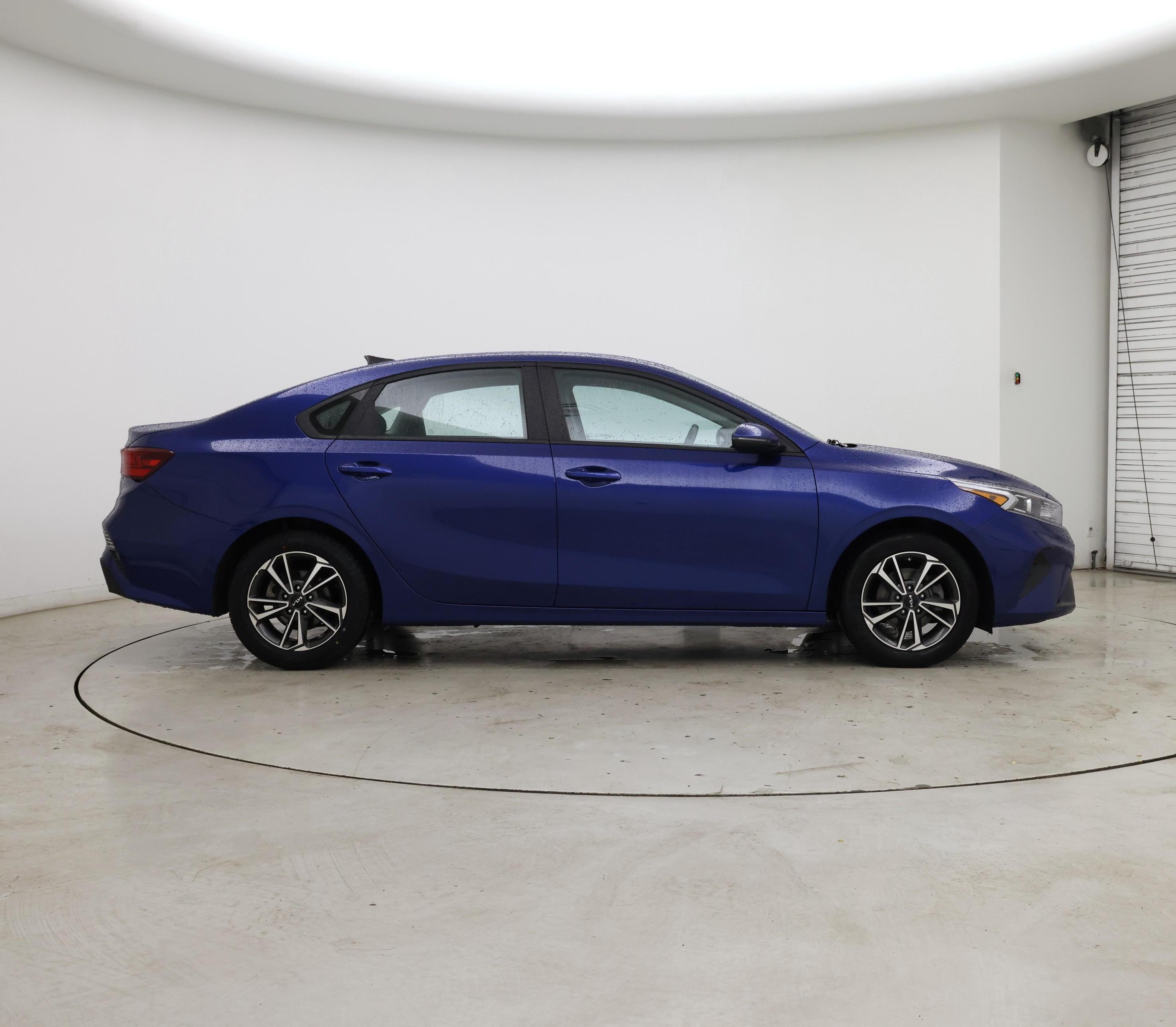 Thumbnail: 2023 Kia Forte - 7