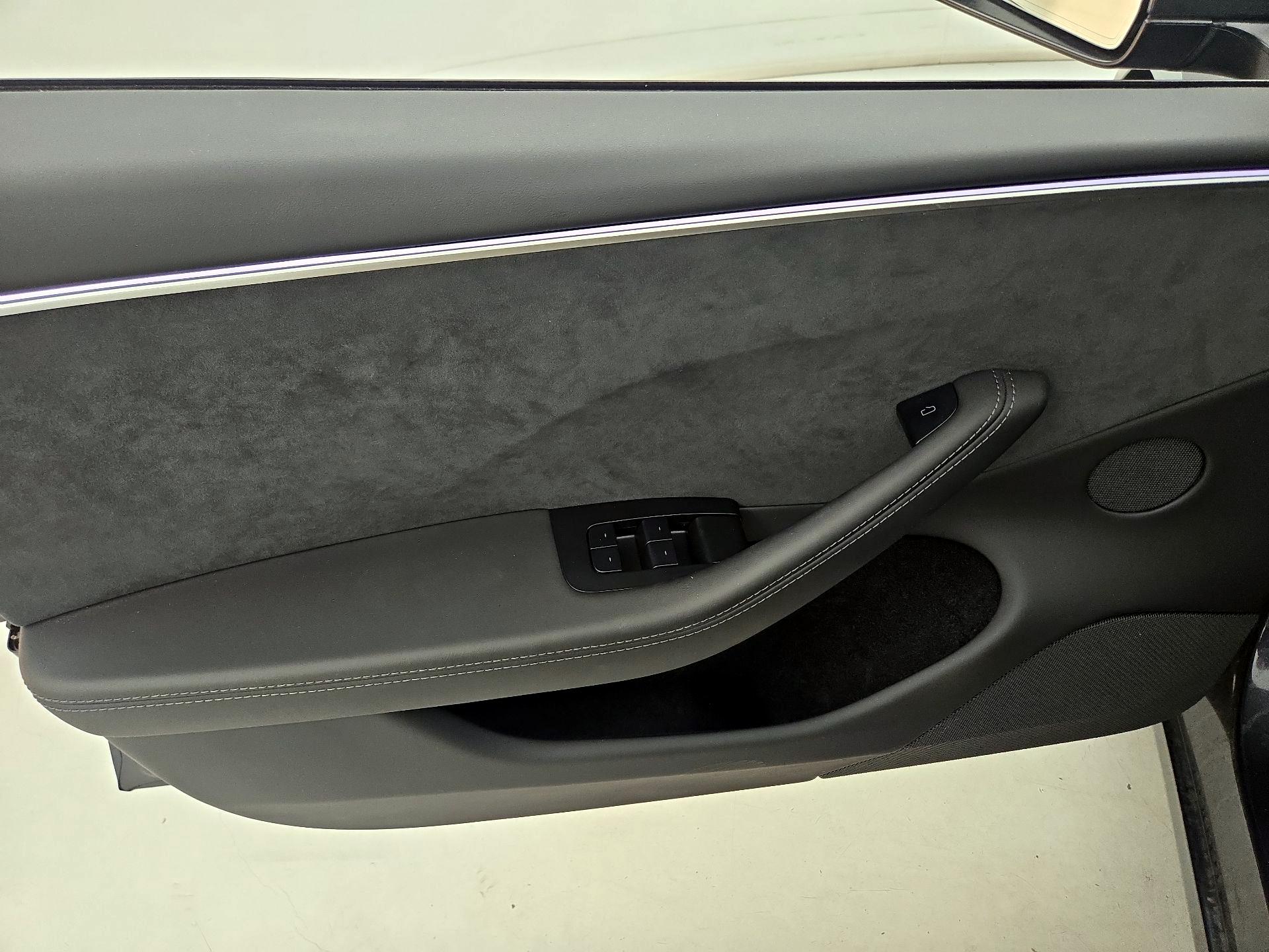 Thumbnail: 2024 Tesla Model 3 - 12