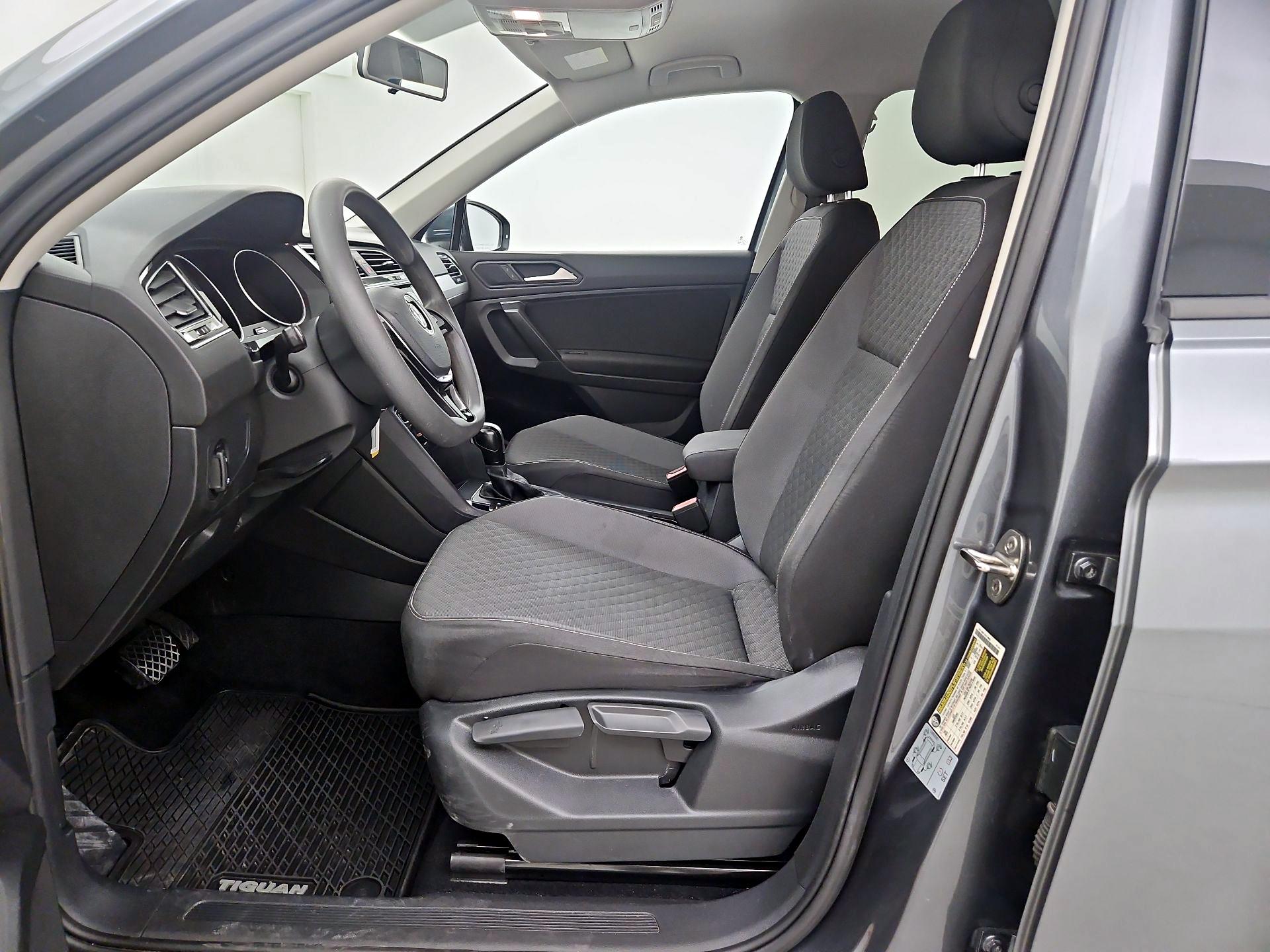 Thumbnail: 2021 Volkswagen Tiguan - 11