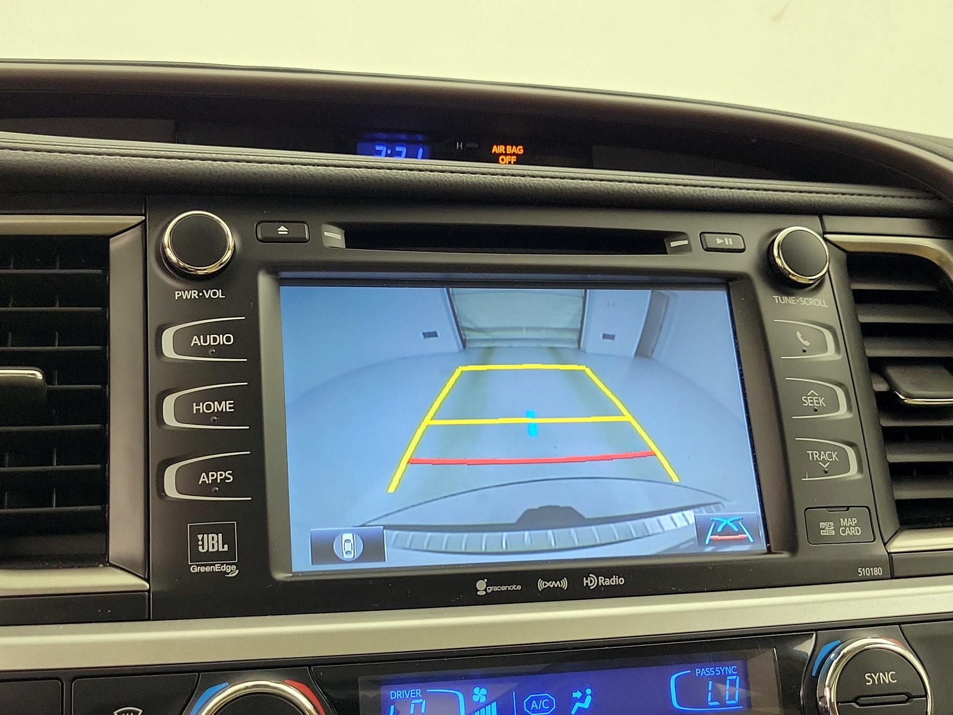 Thumbnail: 2018 Toyota Highlander - 15