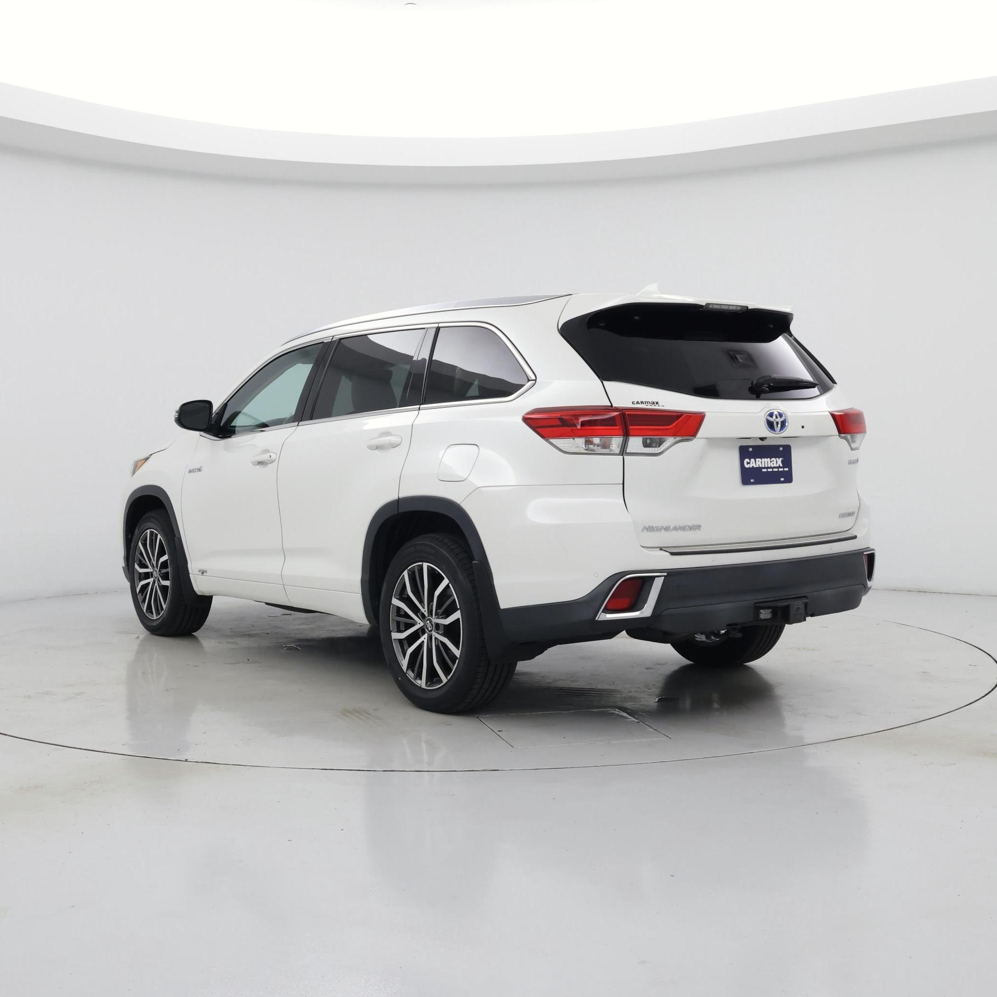 Thumbnail: 2018 Toyota Highlander - 2