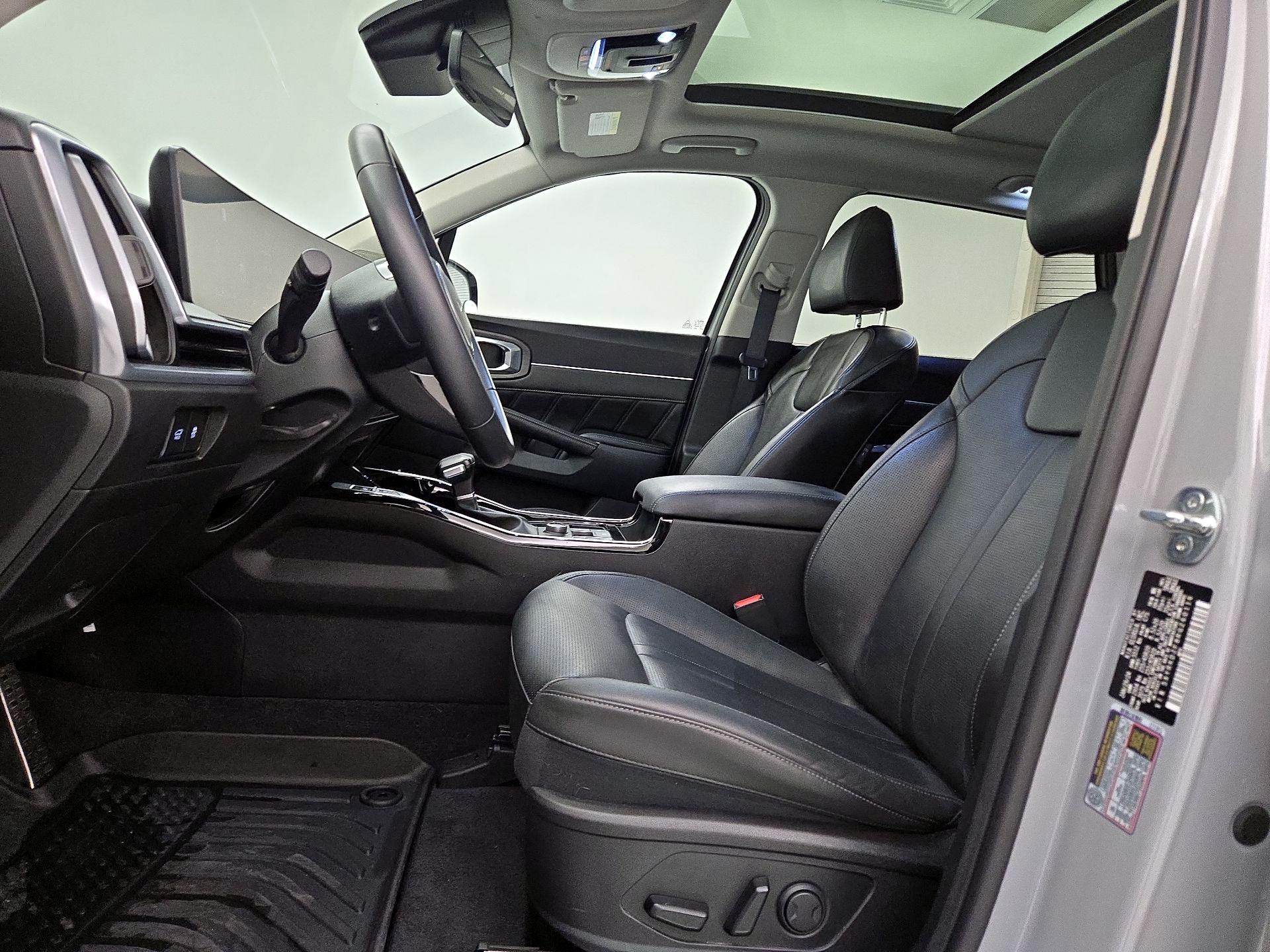 Thumbnail: 2024 Kia Sorento - 11