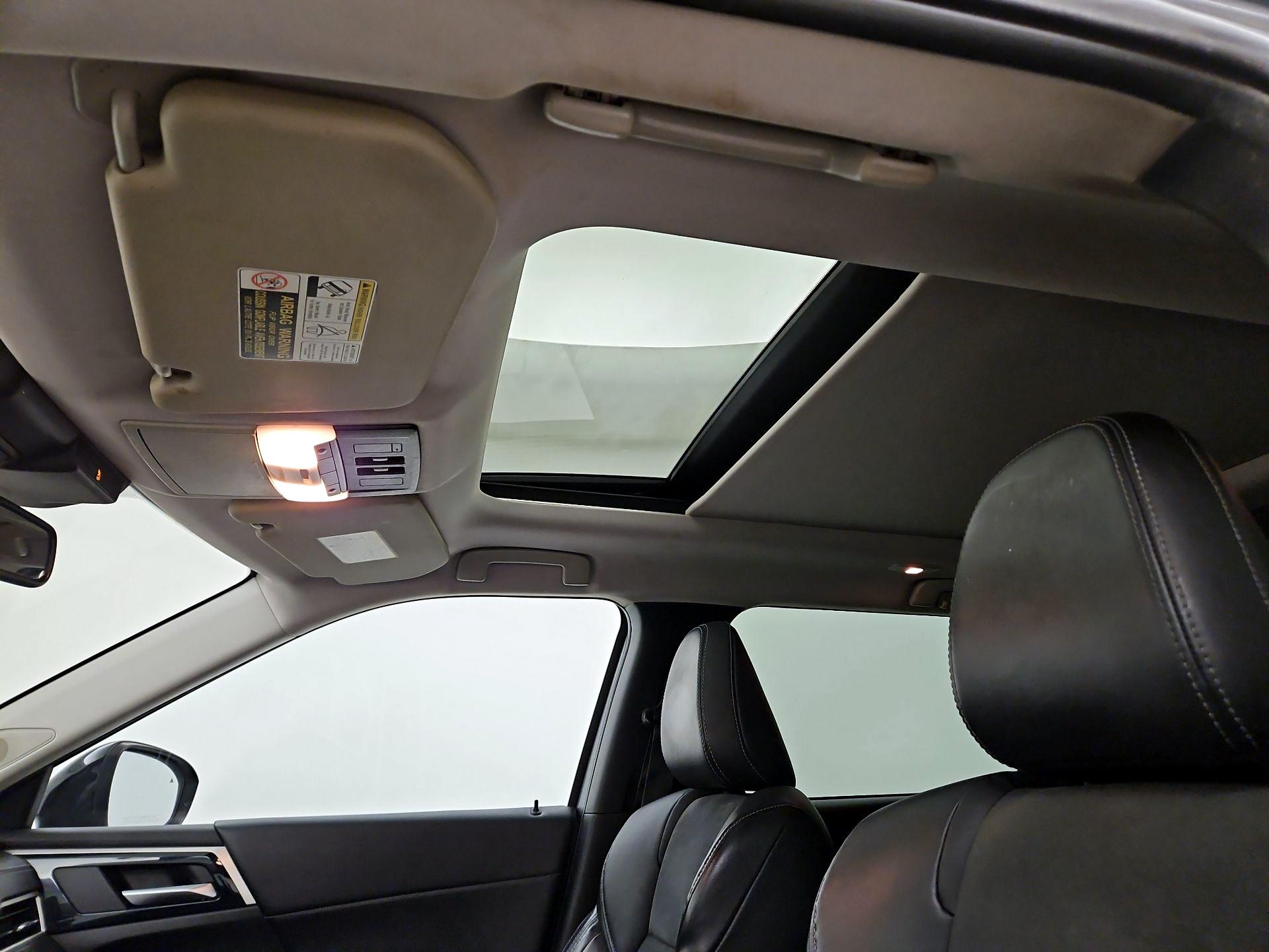 Thumbnail: 2022 Mitsubishi Outlander - 20