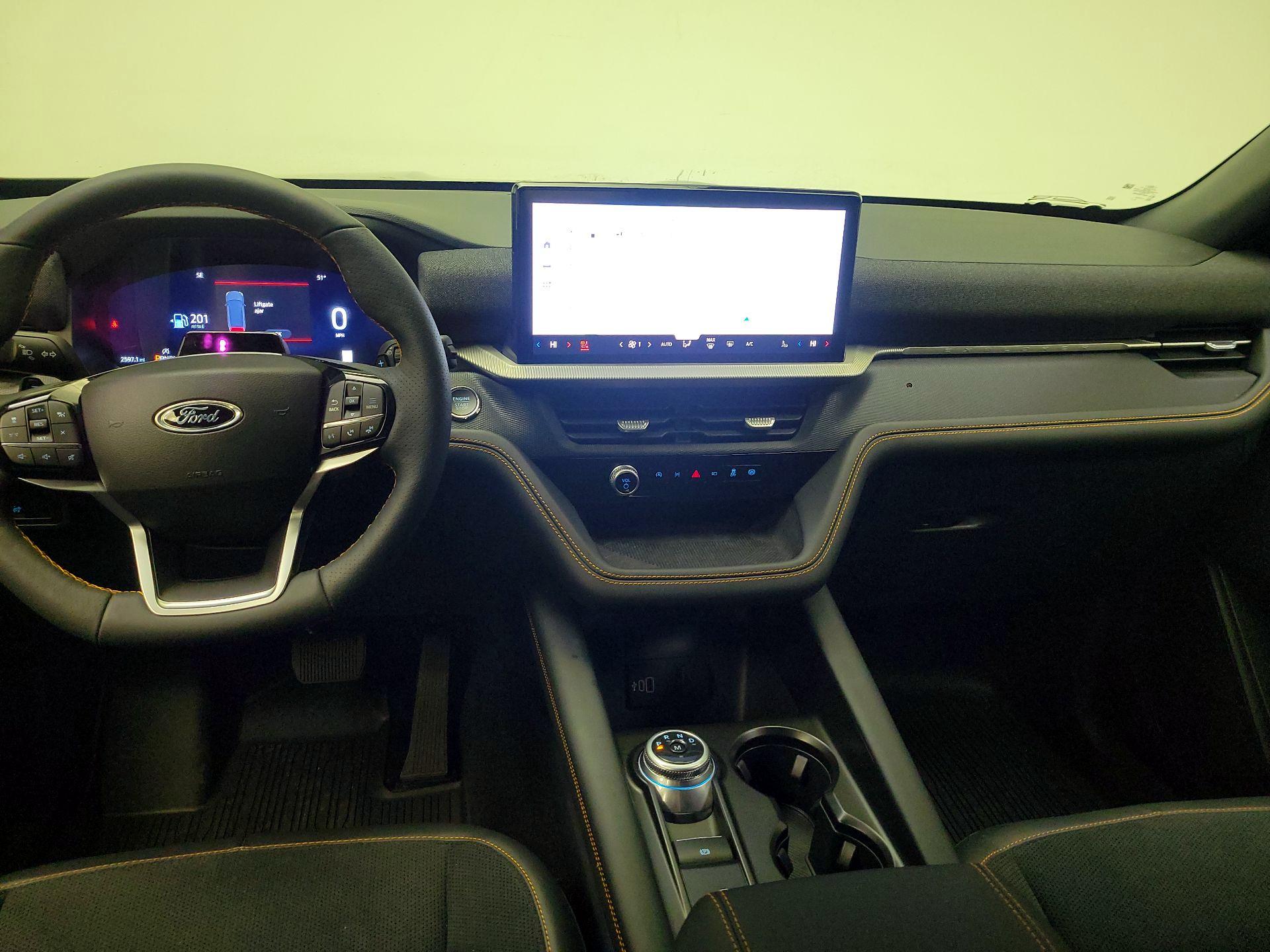 Thumbnail: 2026 Ford Explorer - 9