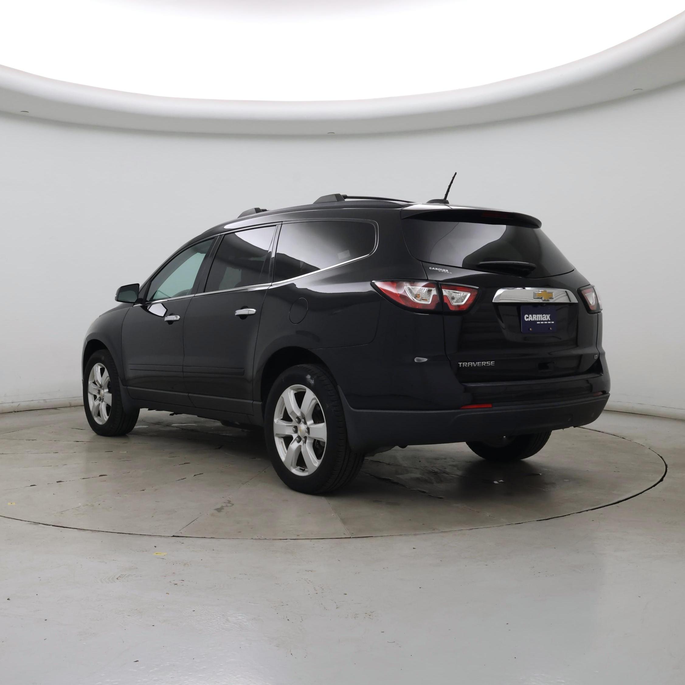Thumbnail: 2017 Chevrolet Traverse - 2