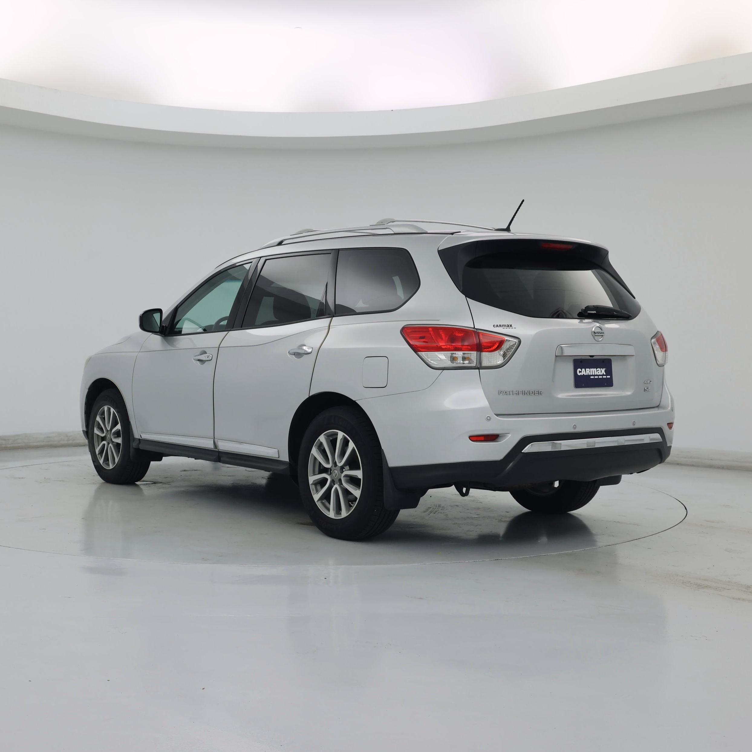 Thumbnail: 2016 Nissan Pathfinder - 2