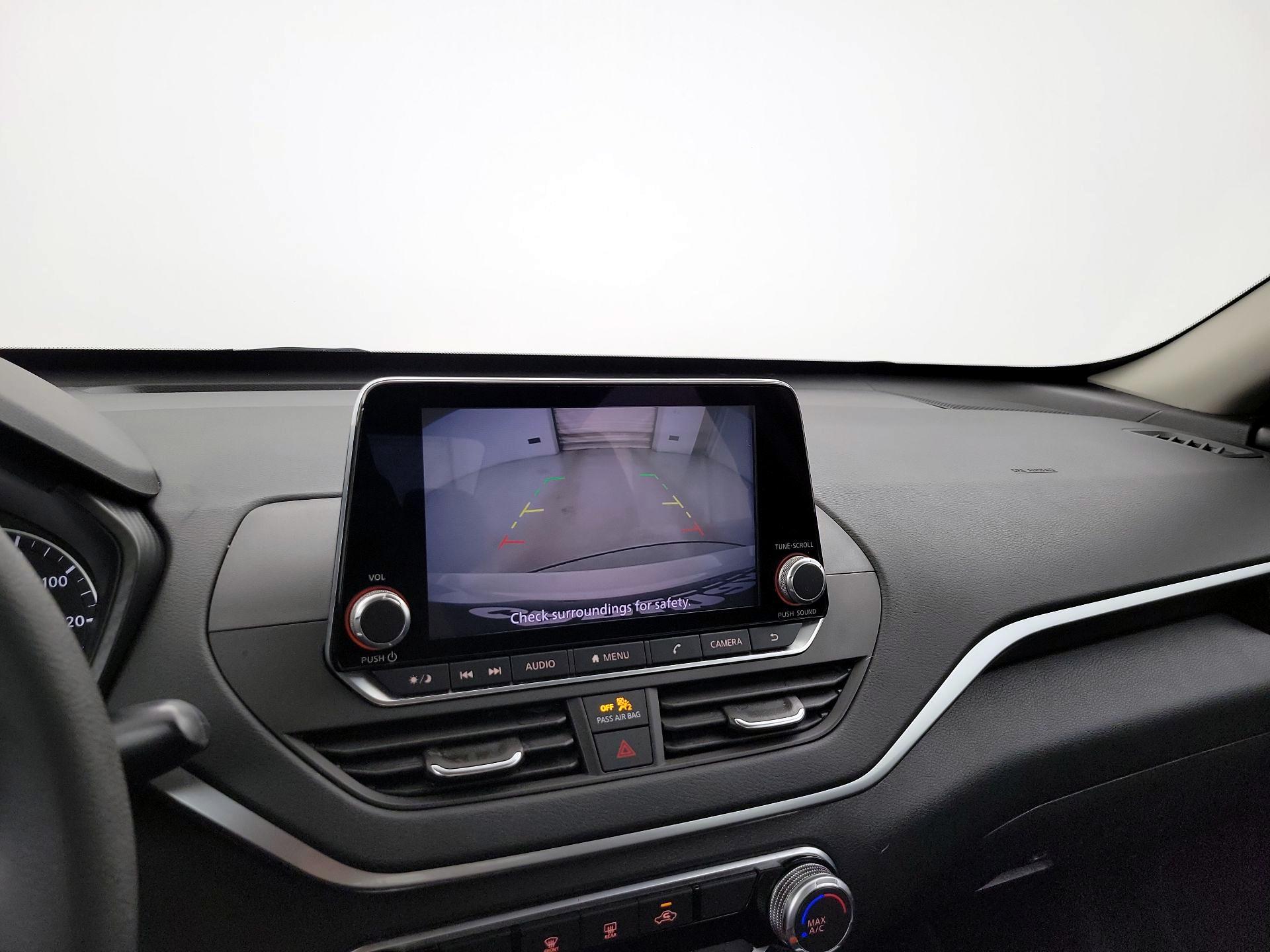Thumbnail: 2020 Nissan Altima - 14