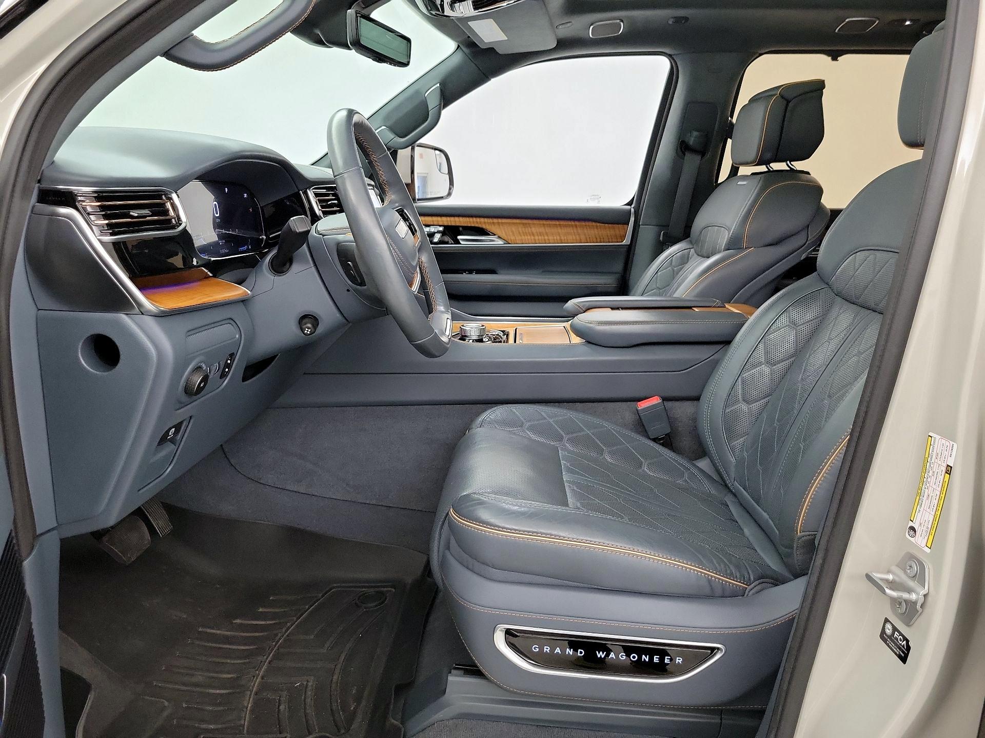 Thumbnail: 2022 Jeep Grand Wagoneer - 11