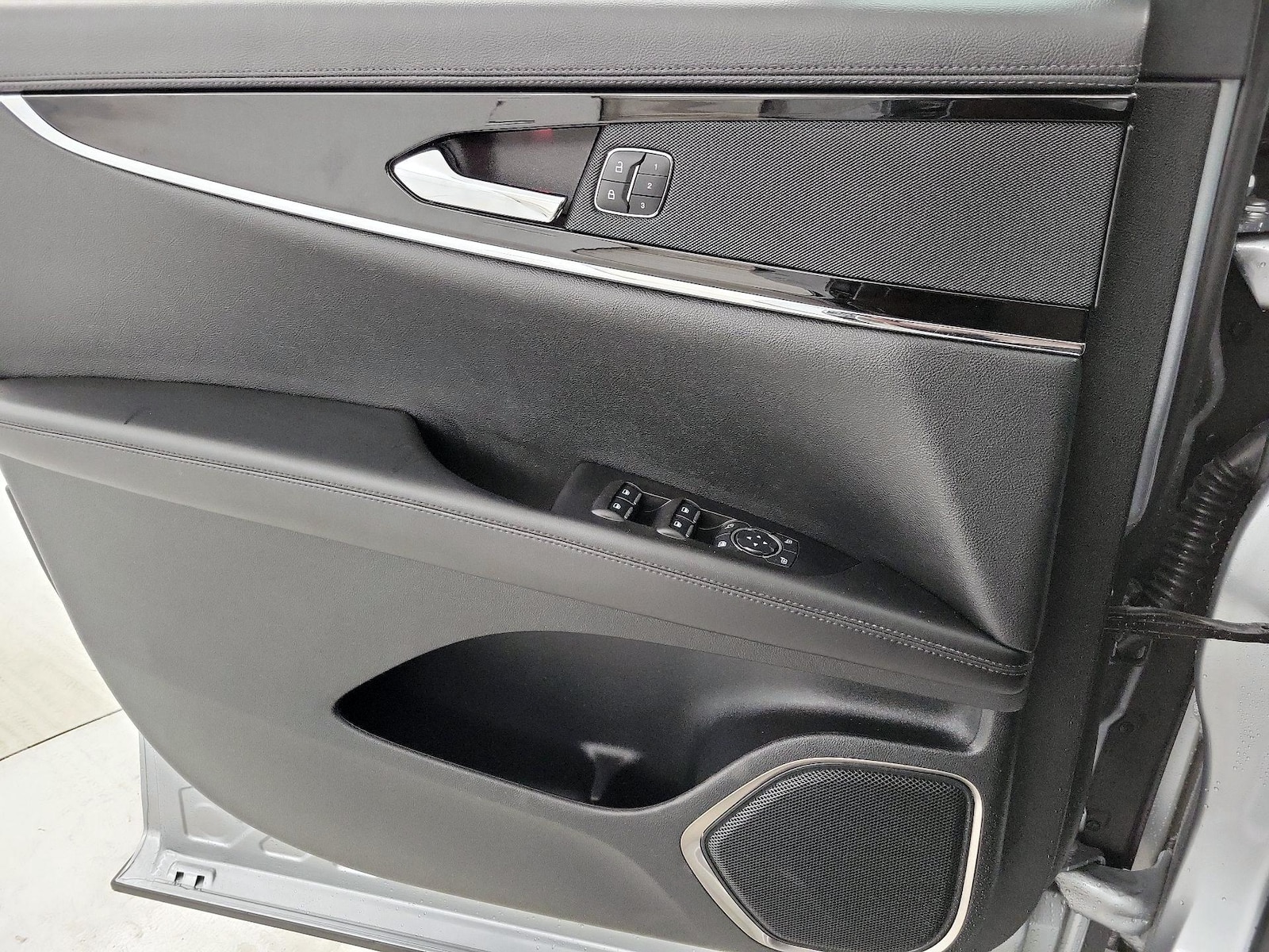 2023 Lincoln Nautilus Reserve - Photo 13