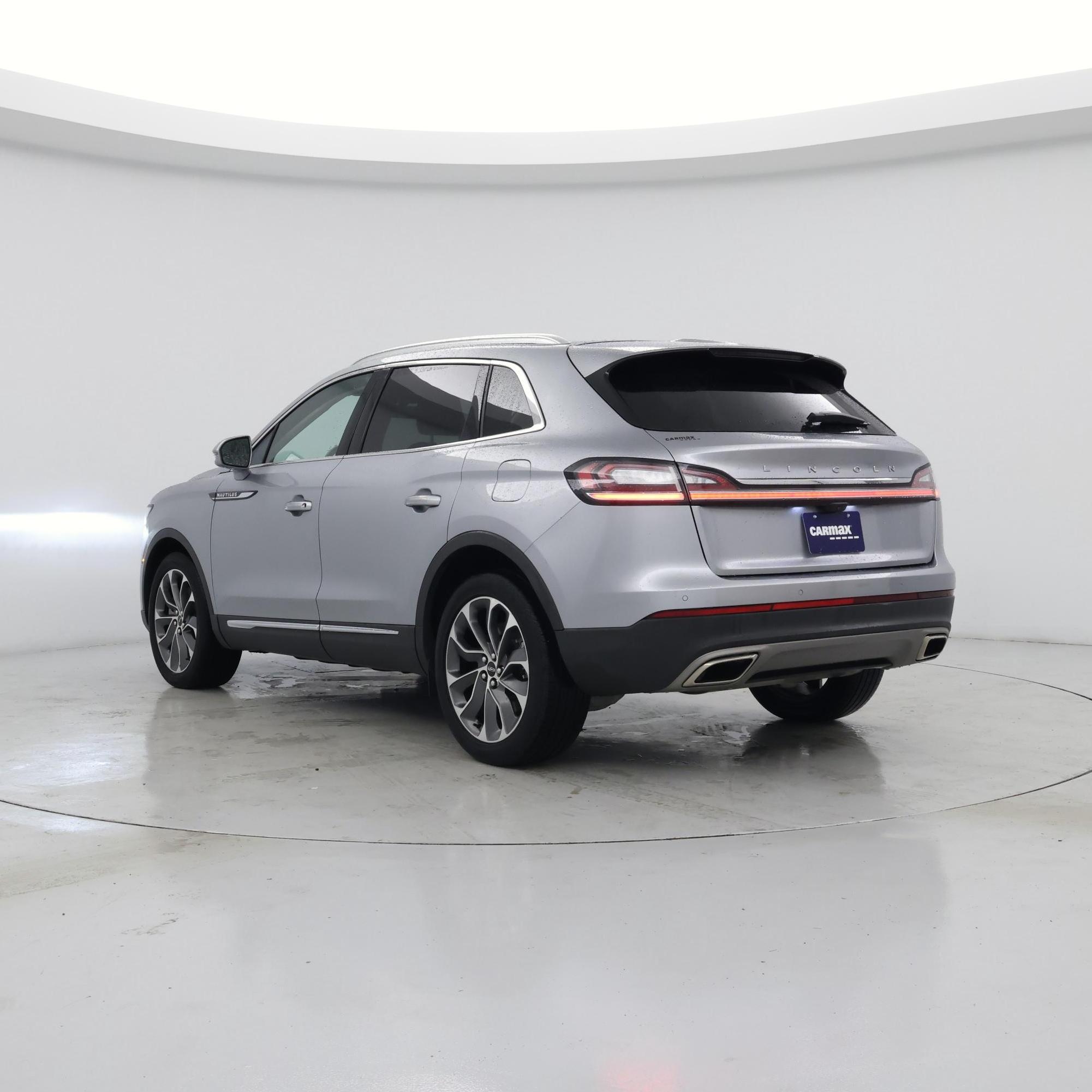 Thumbnail: 2023 Lincoln Nautilus - 2