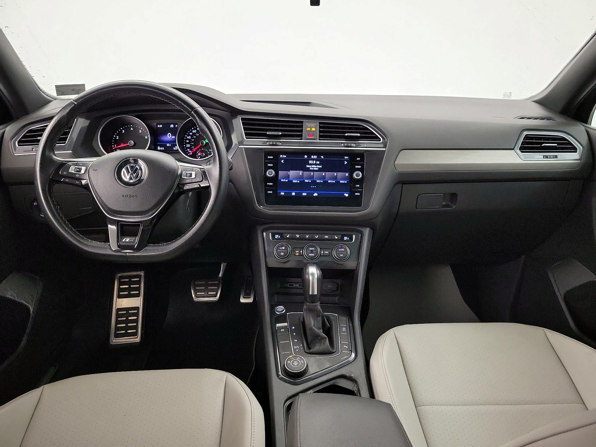 Thumbnail: 2020 Volkswagen Tiguan - 9