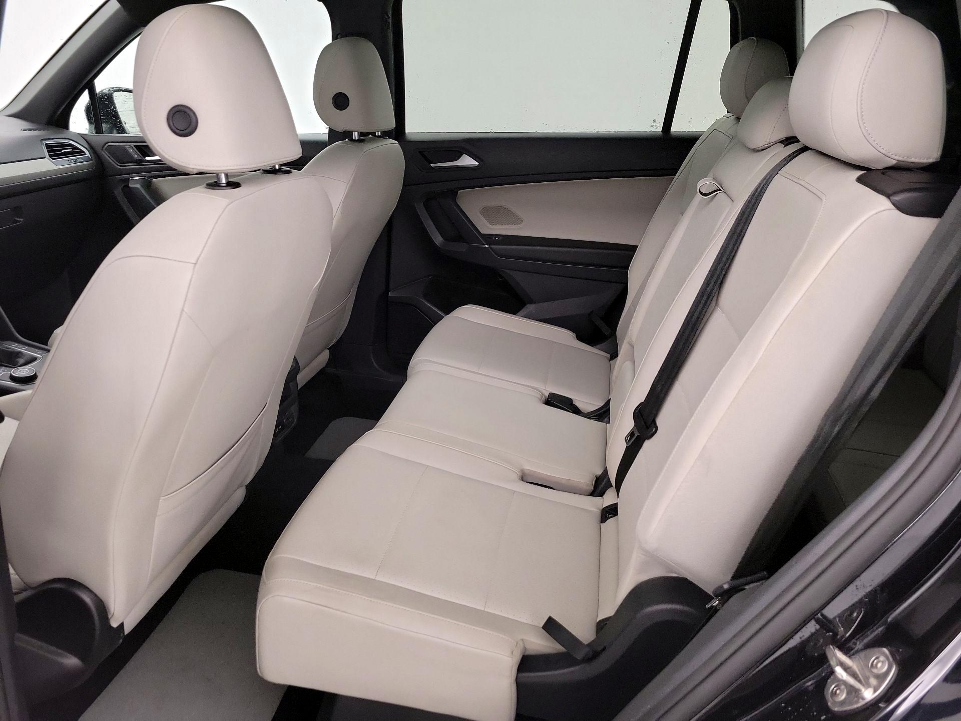 Thumbnail: 2020 Volkswagen Tiguan - 20