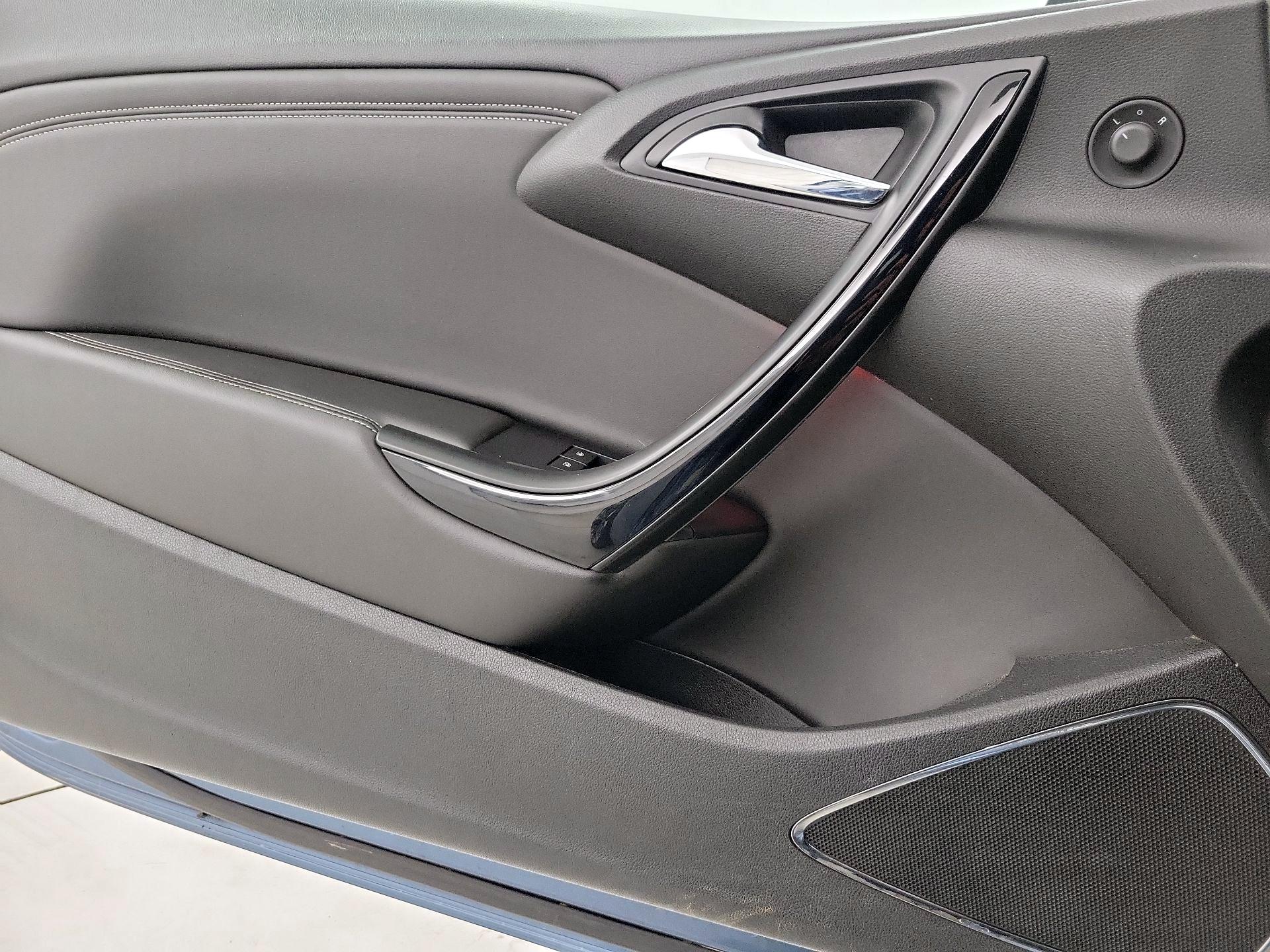Thumbnail: 2016 Buick Cascada - 12