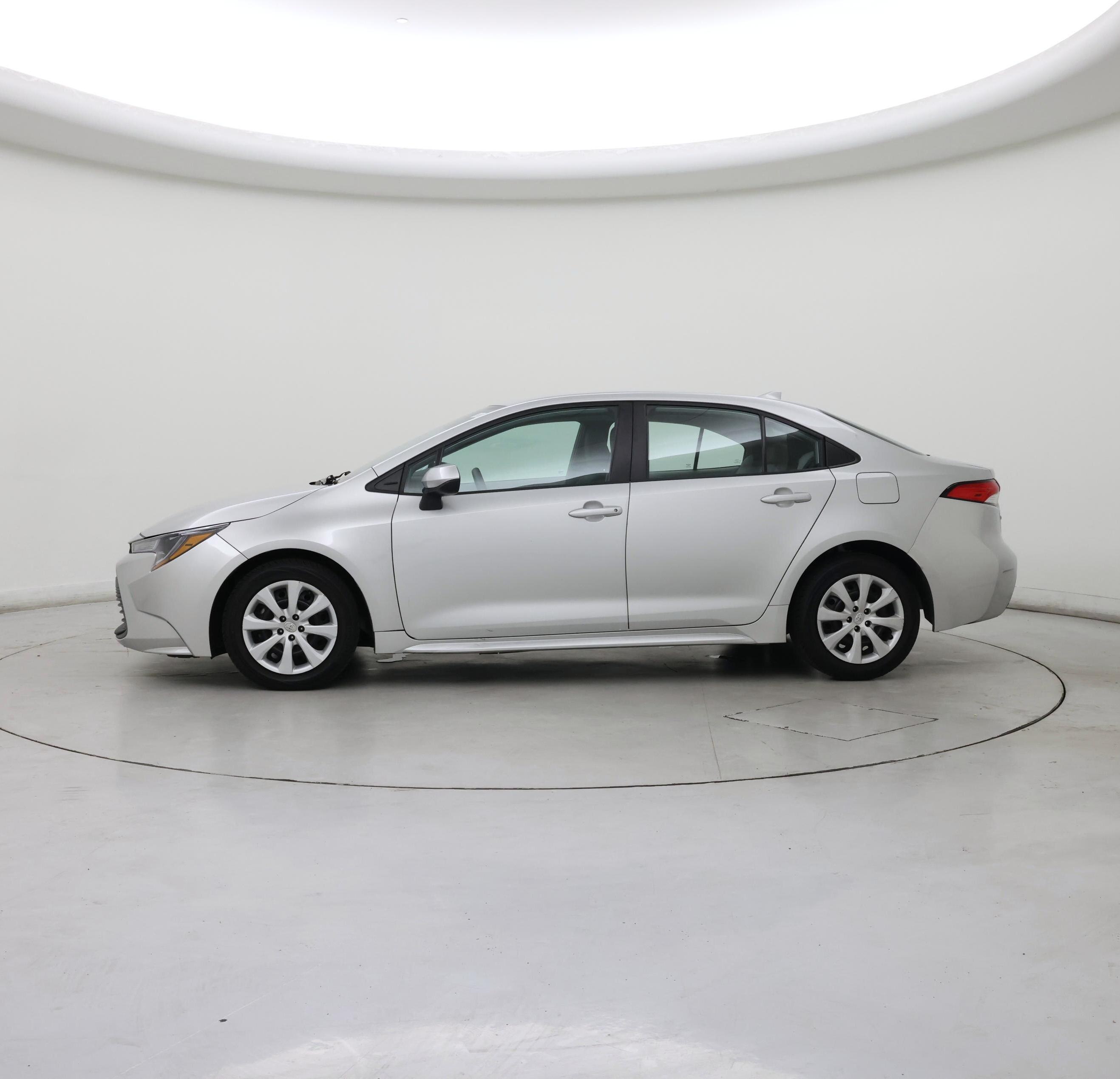 Thumbnail: 2024 Toyota Corolla - 3
