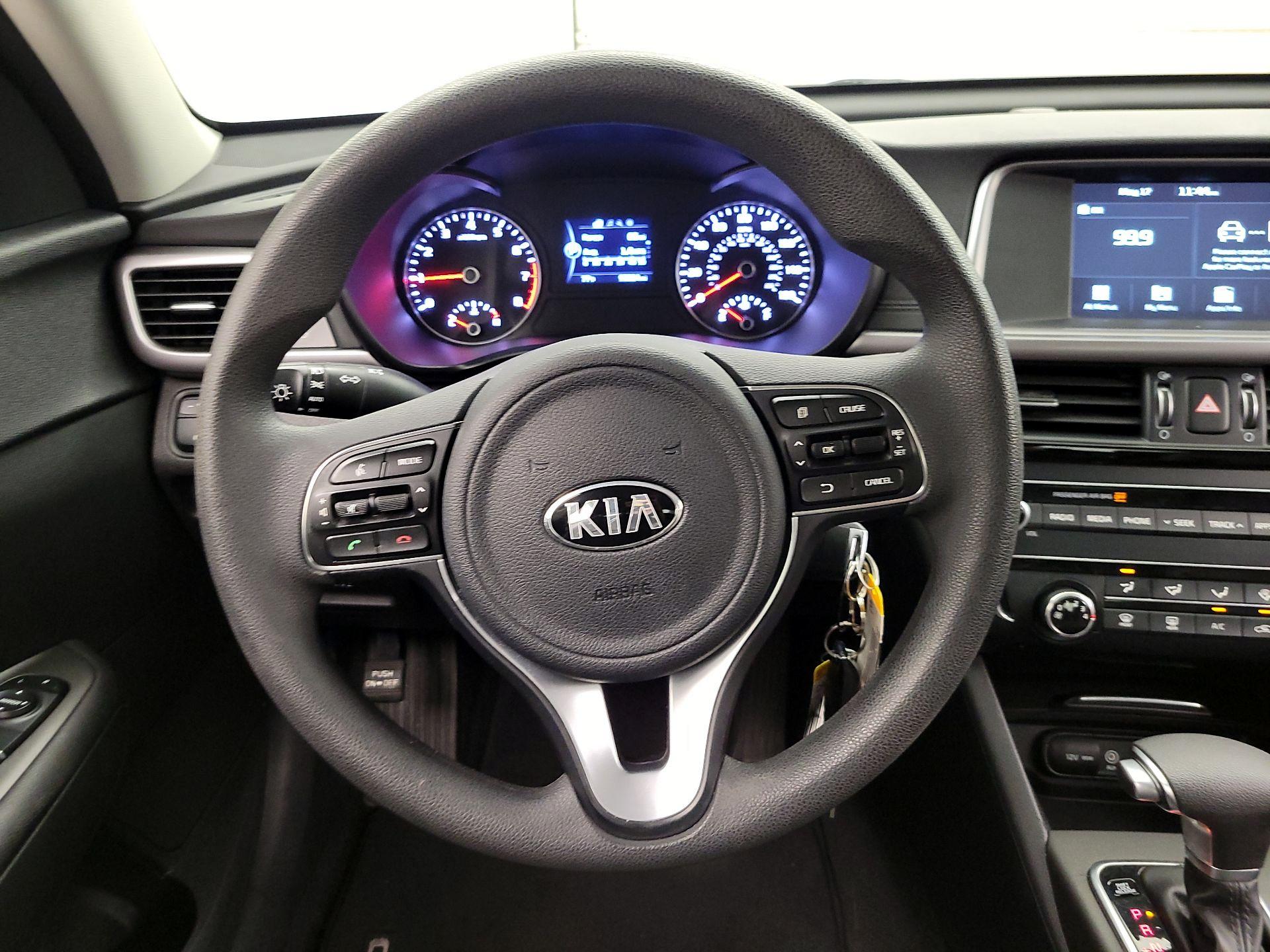 Thumbnail: 2018 Kia Optima - 10