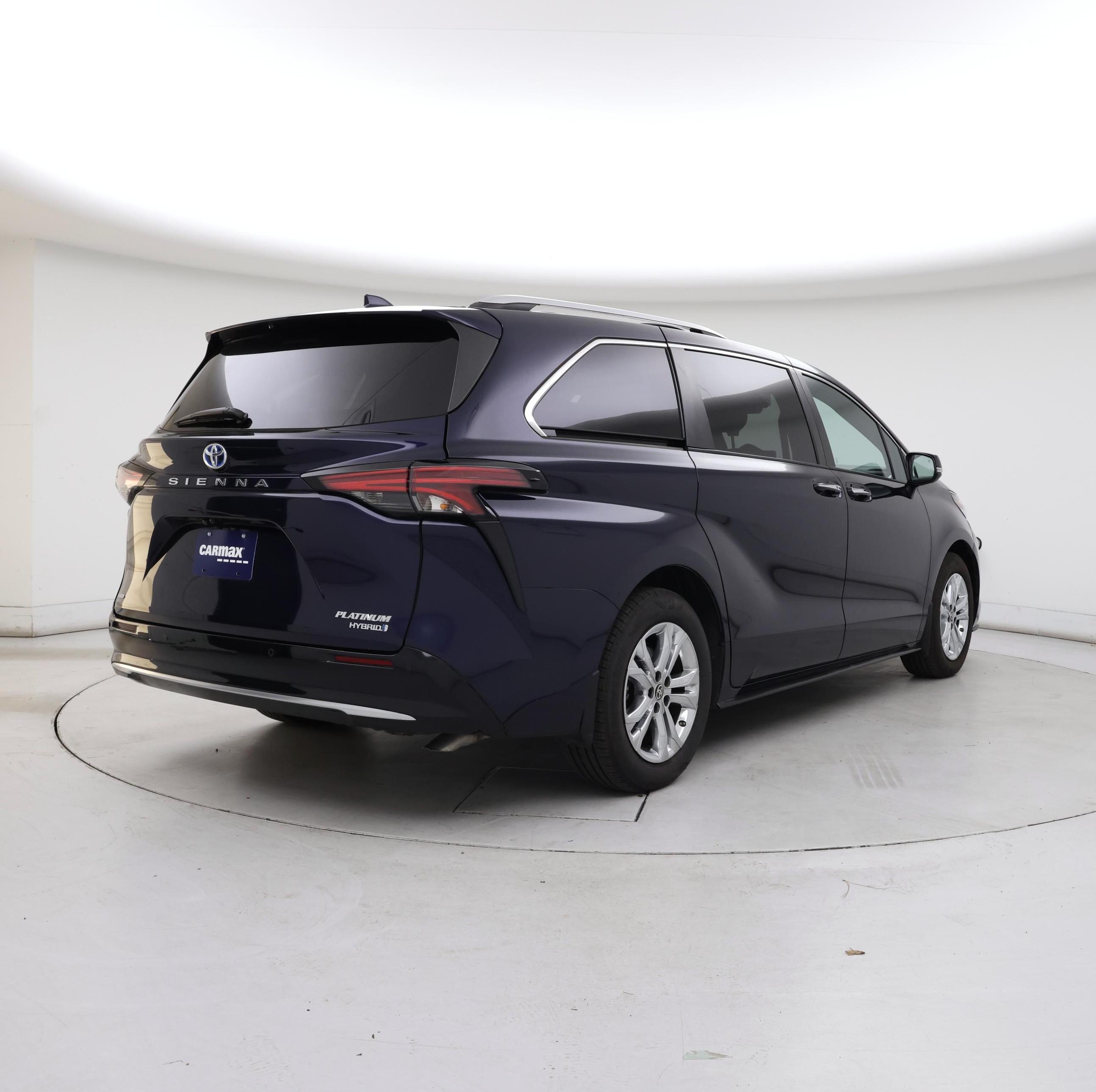 Thumbnail: 2021 Toyota Sienna - 8