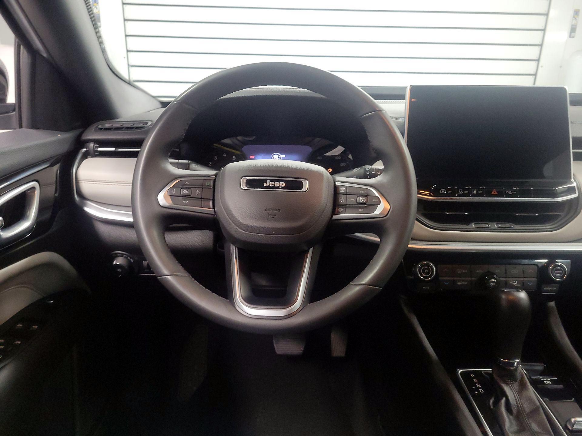 Thumbnail: 2025 Jeep Compass - 10