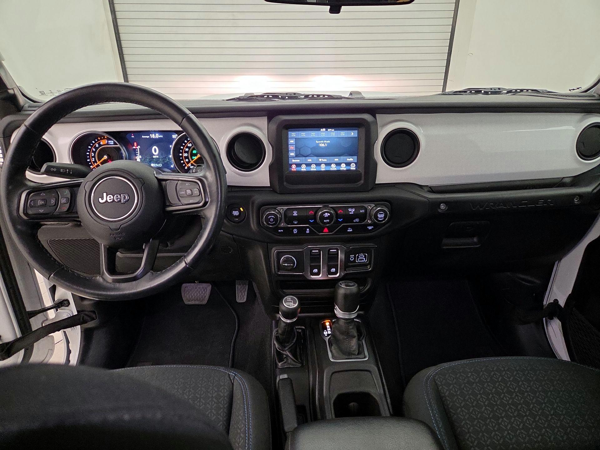 Thumbnail: 2021 Jeep Wrangler - 9