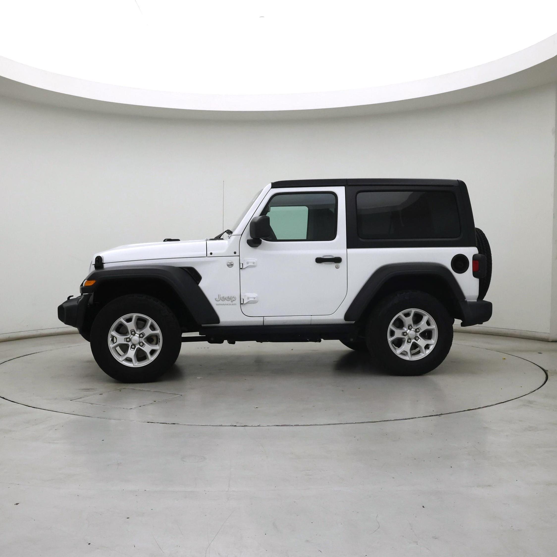 Thumbnail: 2021 Jeep Wrangler - 3