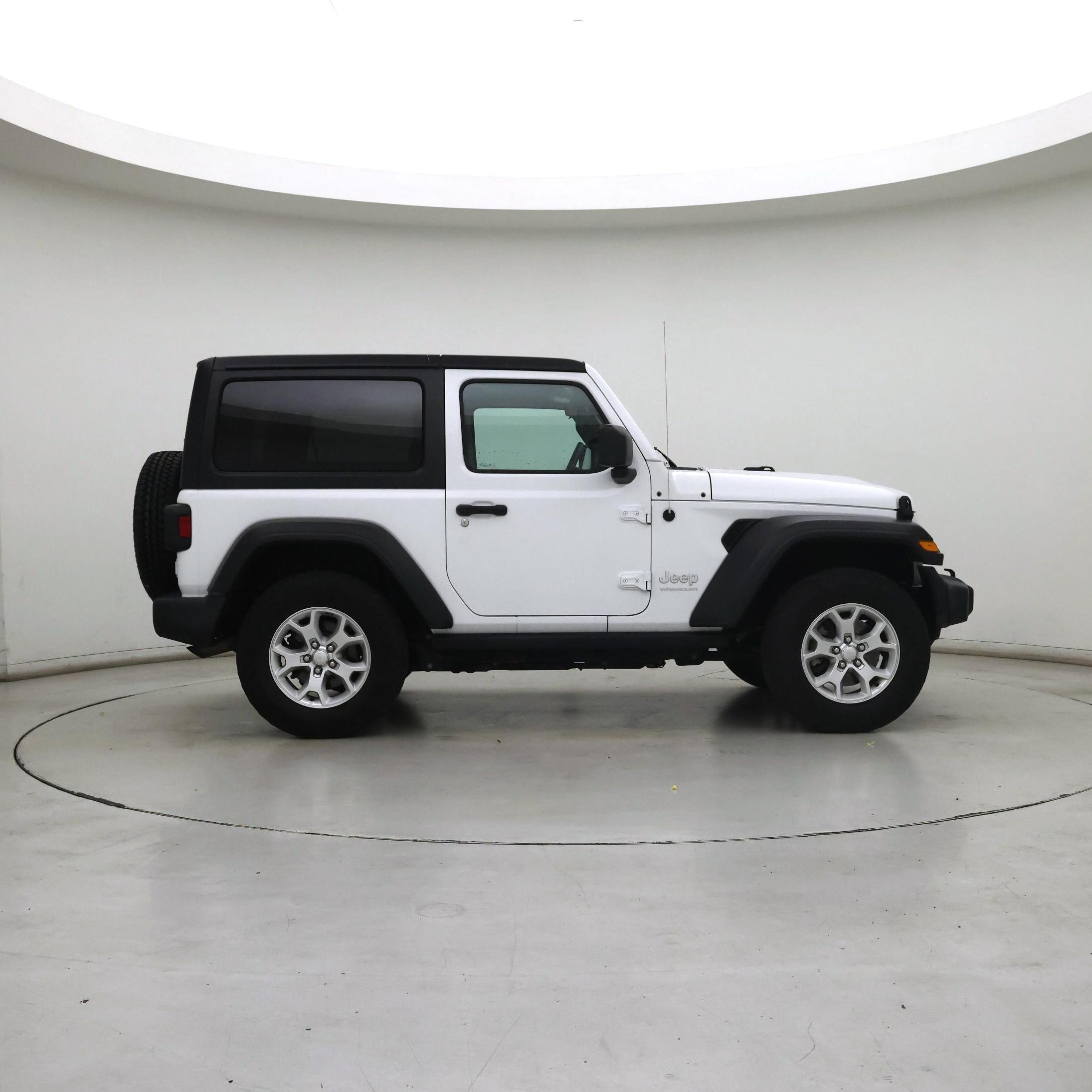 Thumbnail: 2021 Jeep Wrangler - 7