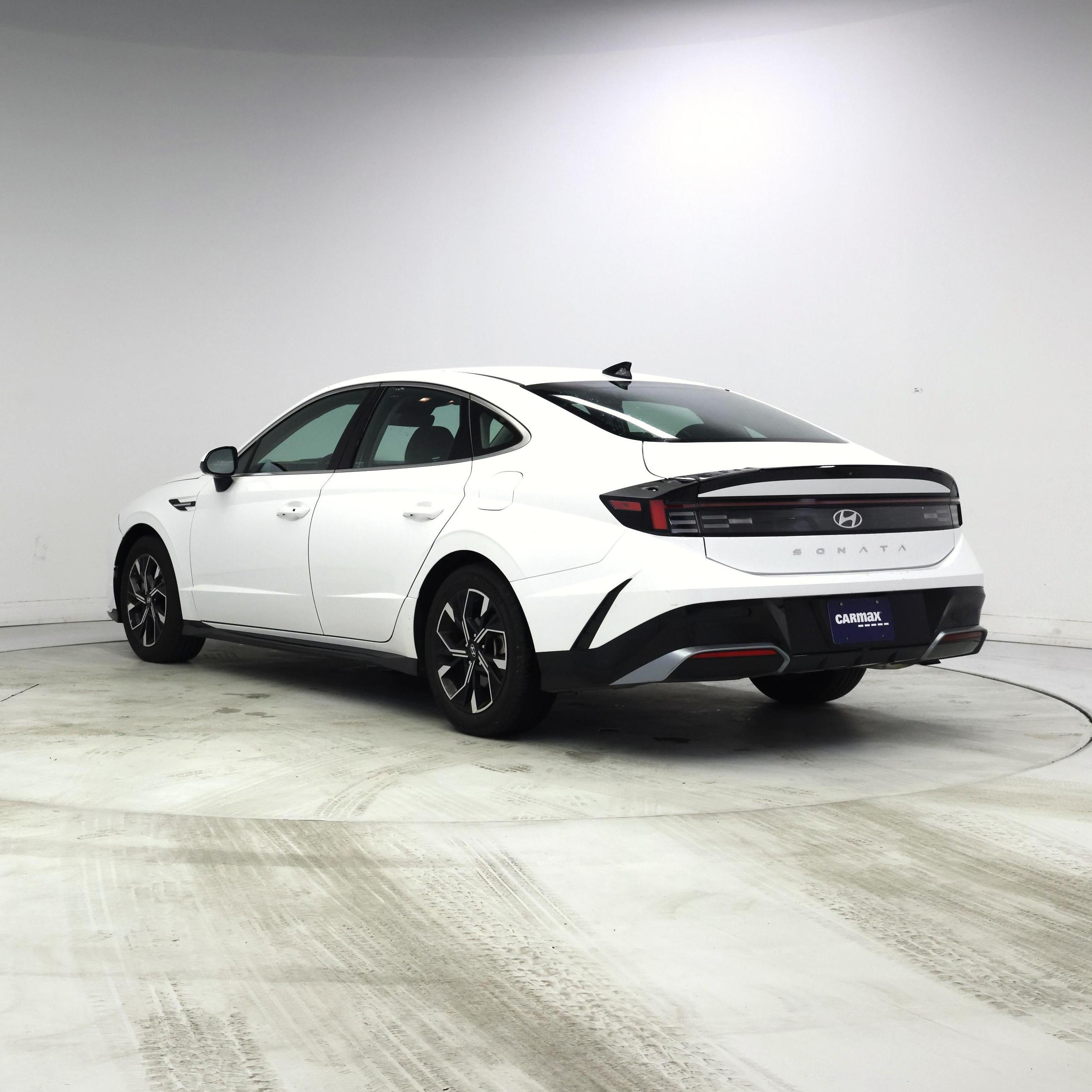 Thumbnail: 2024 Hyundai Sonata - 2