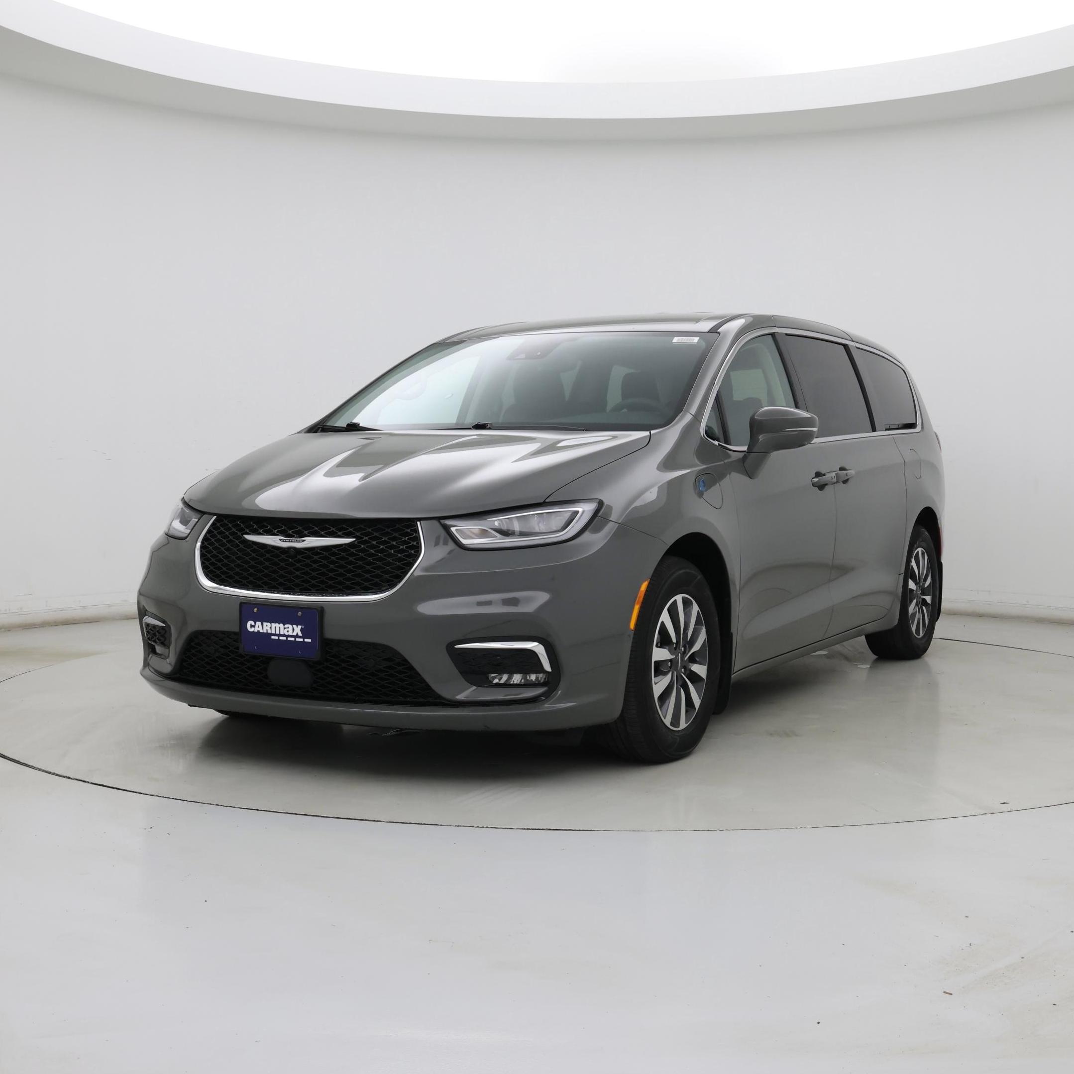 Thumbnail: 2022 Chrysler Pacifica - 4