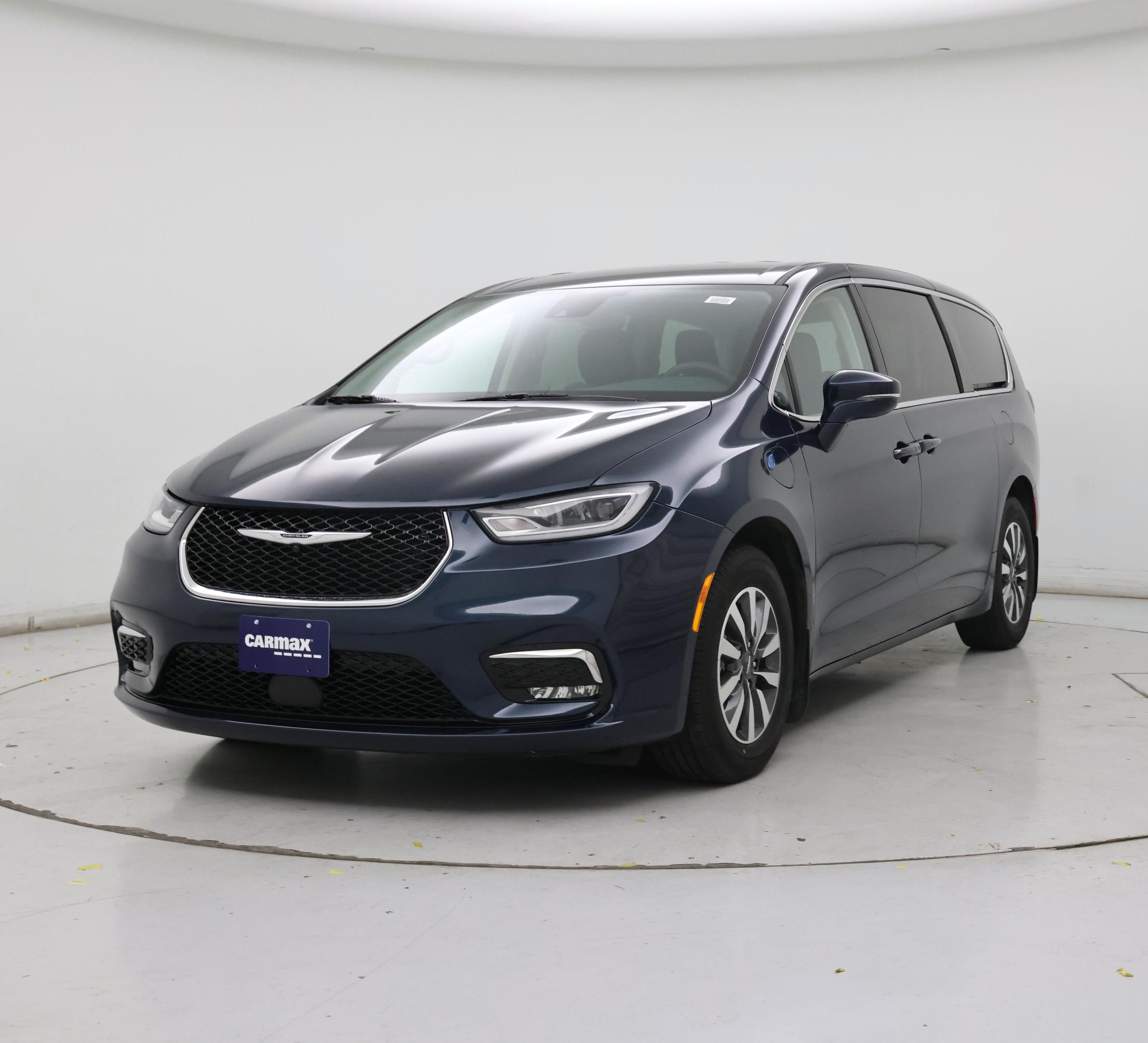 Thumbnail: 2022 Chrysler Pacifica - 4