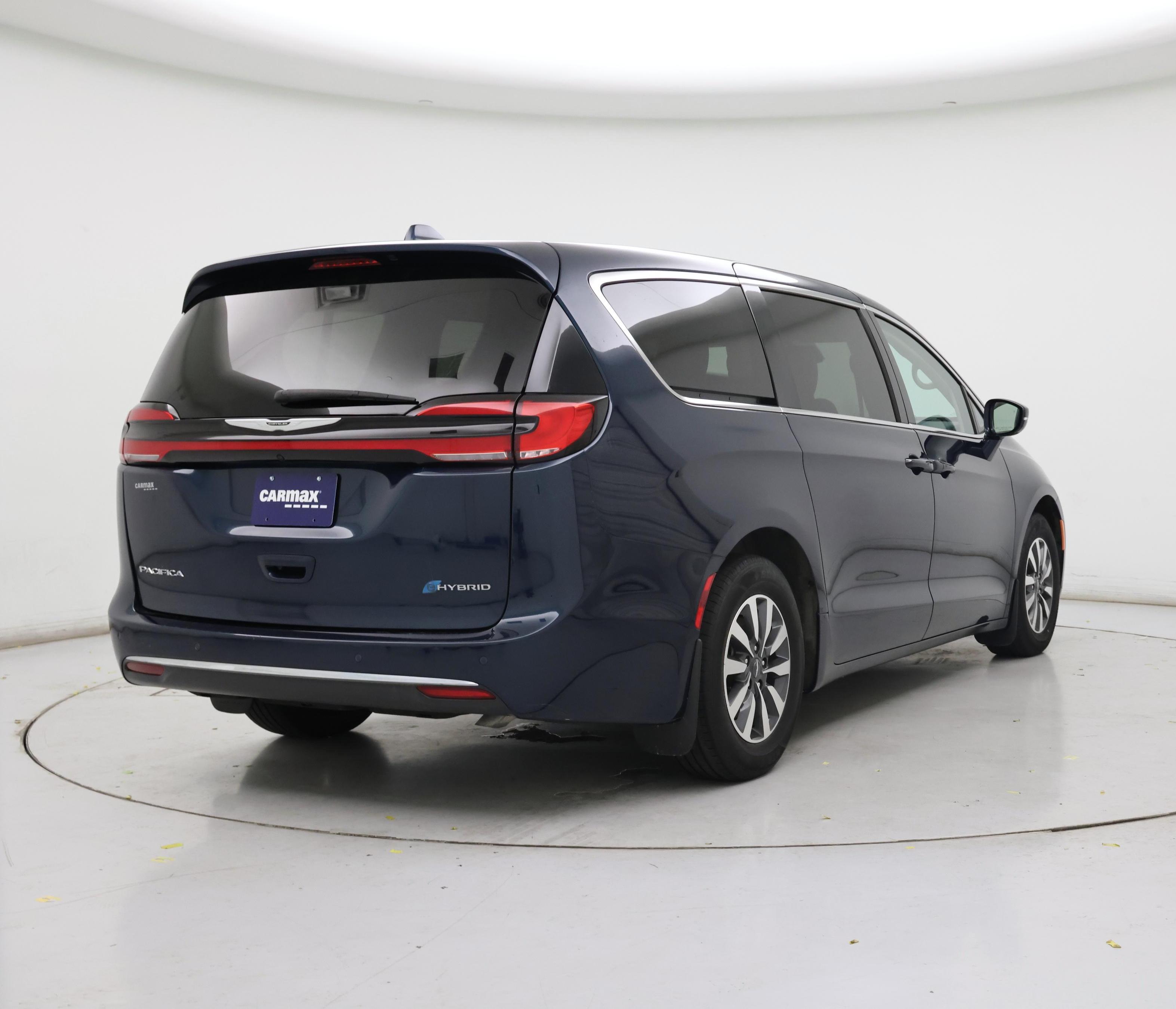 Thumbnail: 2022 Chrysler Pacifica - 8