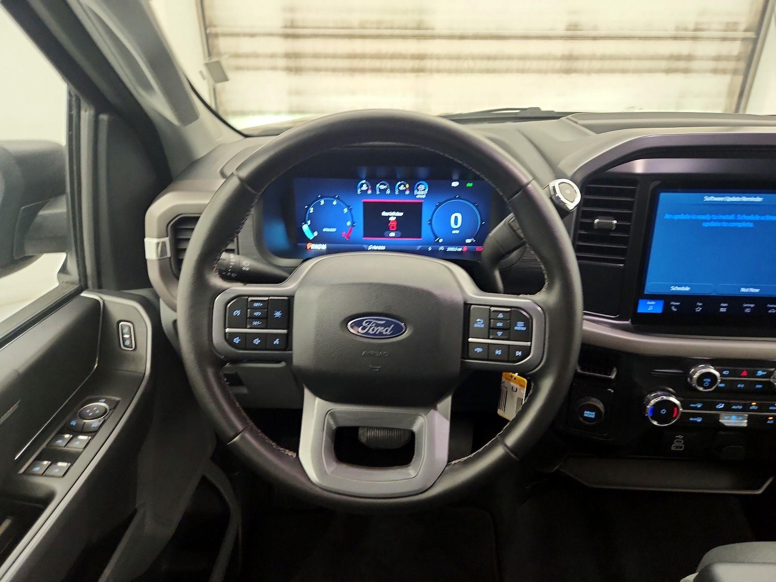 2025 Ford F-150 XLT - Photo 11