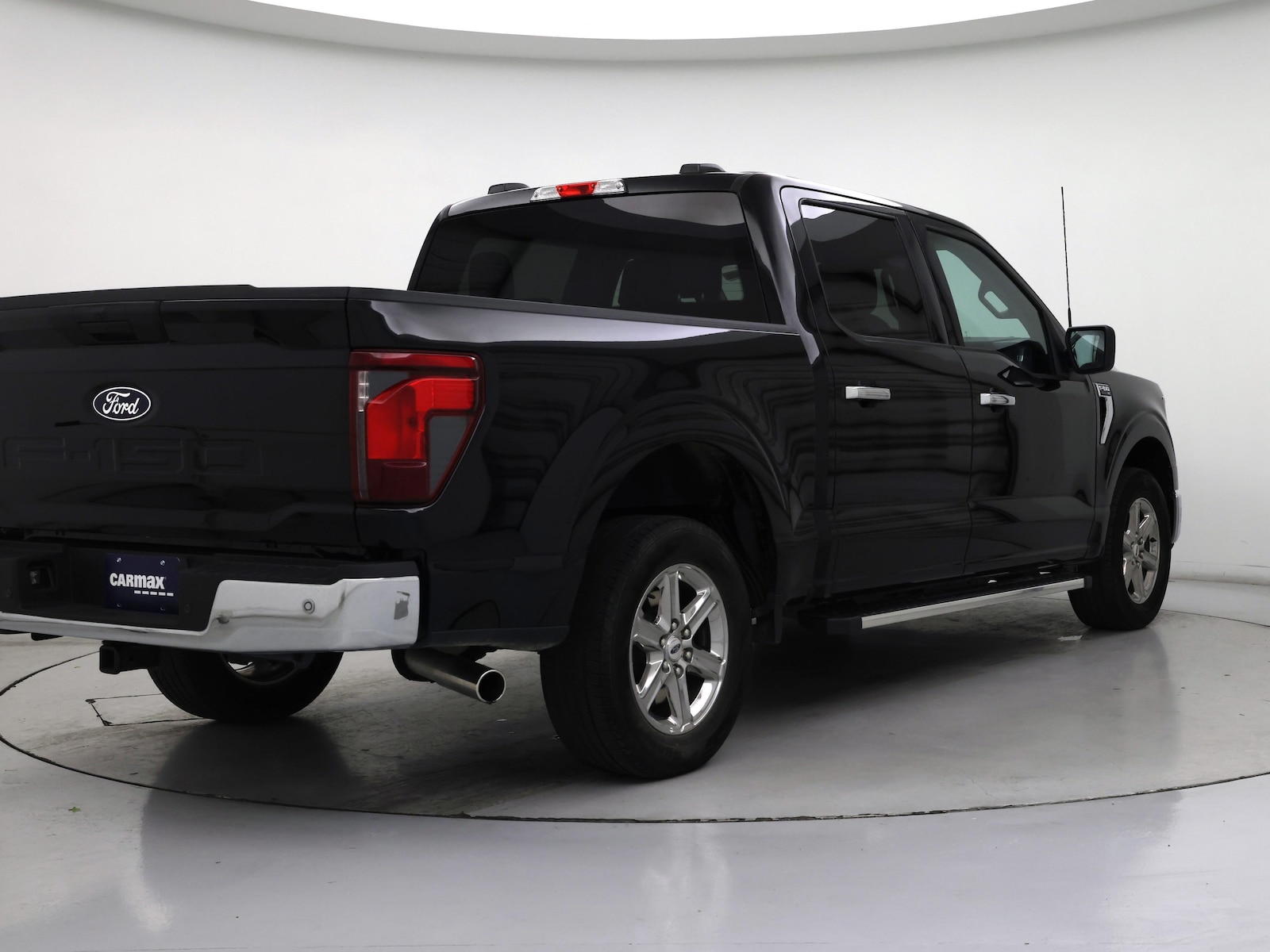 2025 Ford F-150 XLT - Photo 9