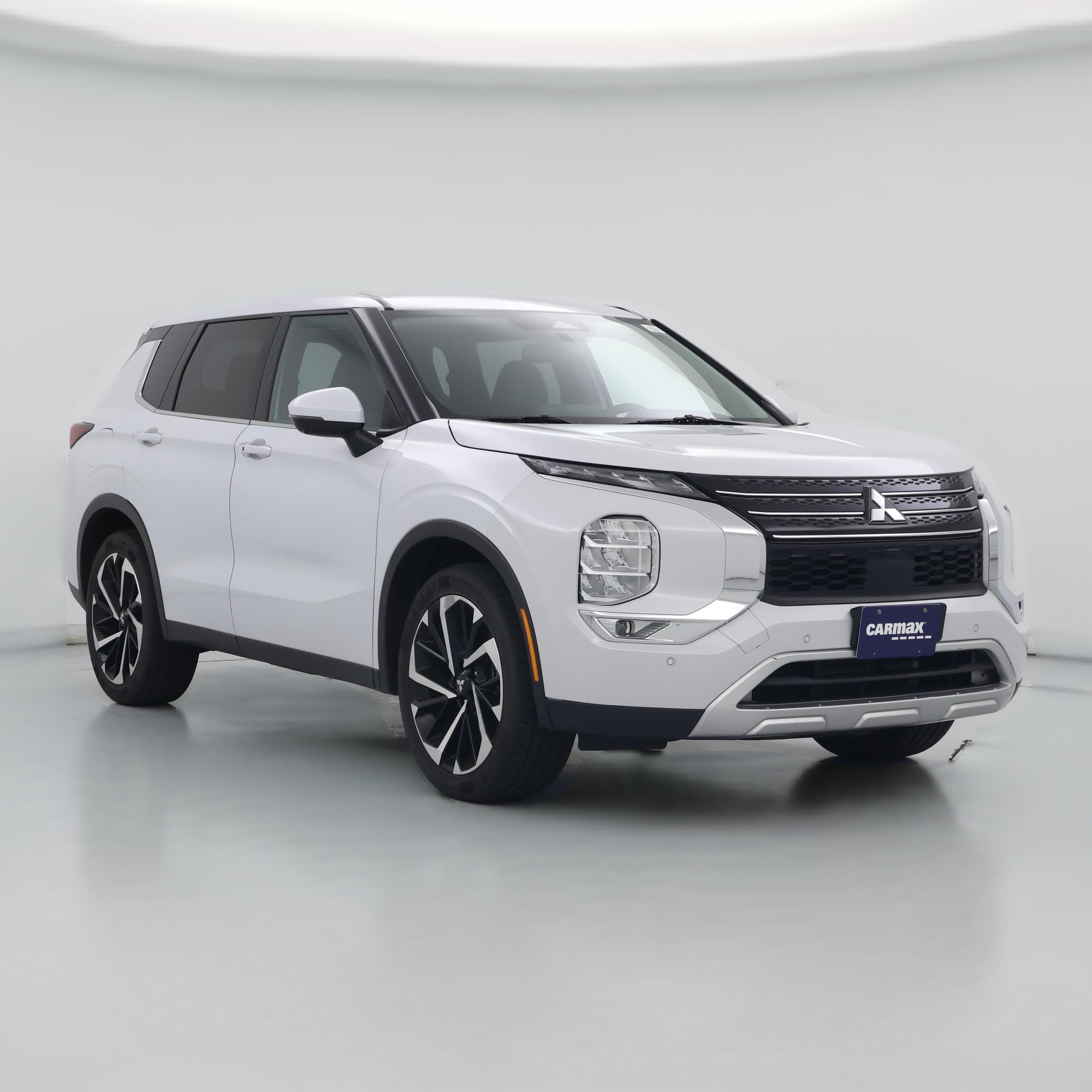 Thumbnail: 2024 Mitsubishi Outlander - 1