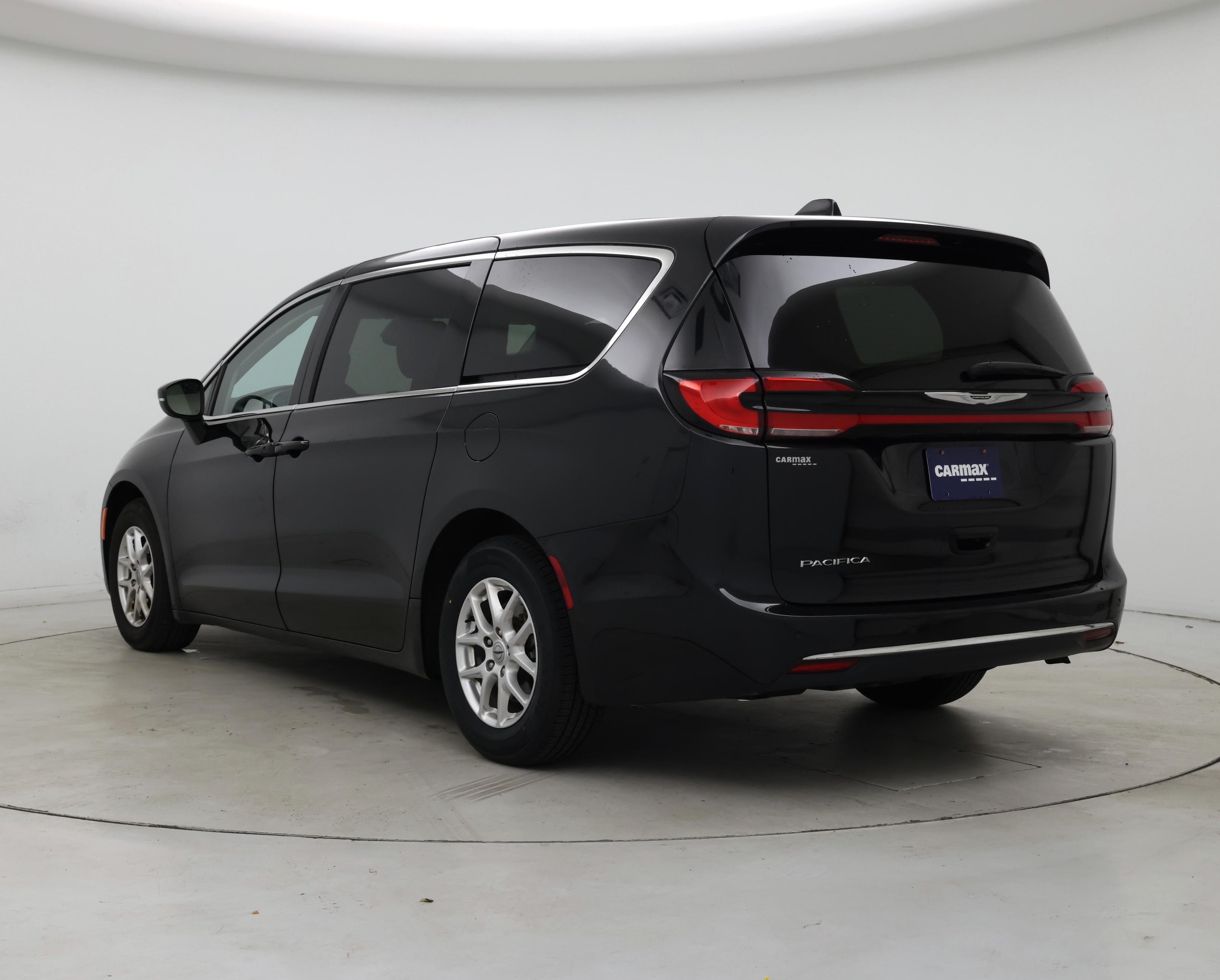 Thumbnail: 2023 Chrysler Pacifica - 2