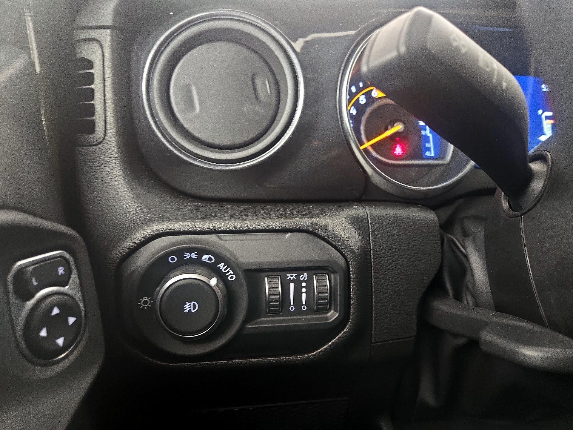 Thumbnail: 2022 Jeep Wrangler - 13