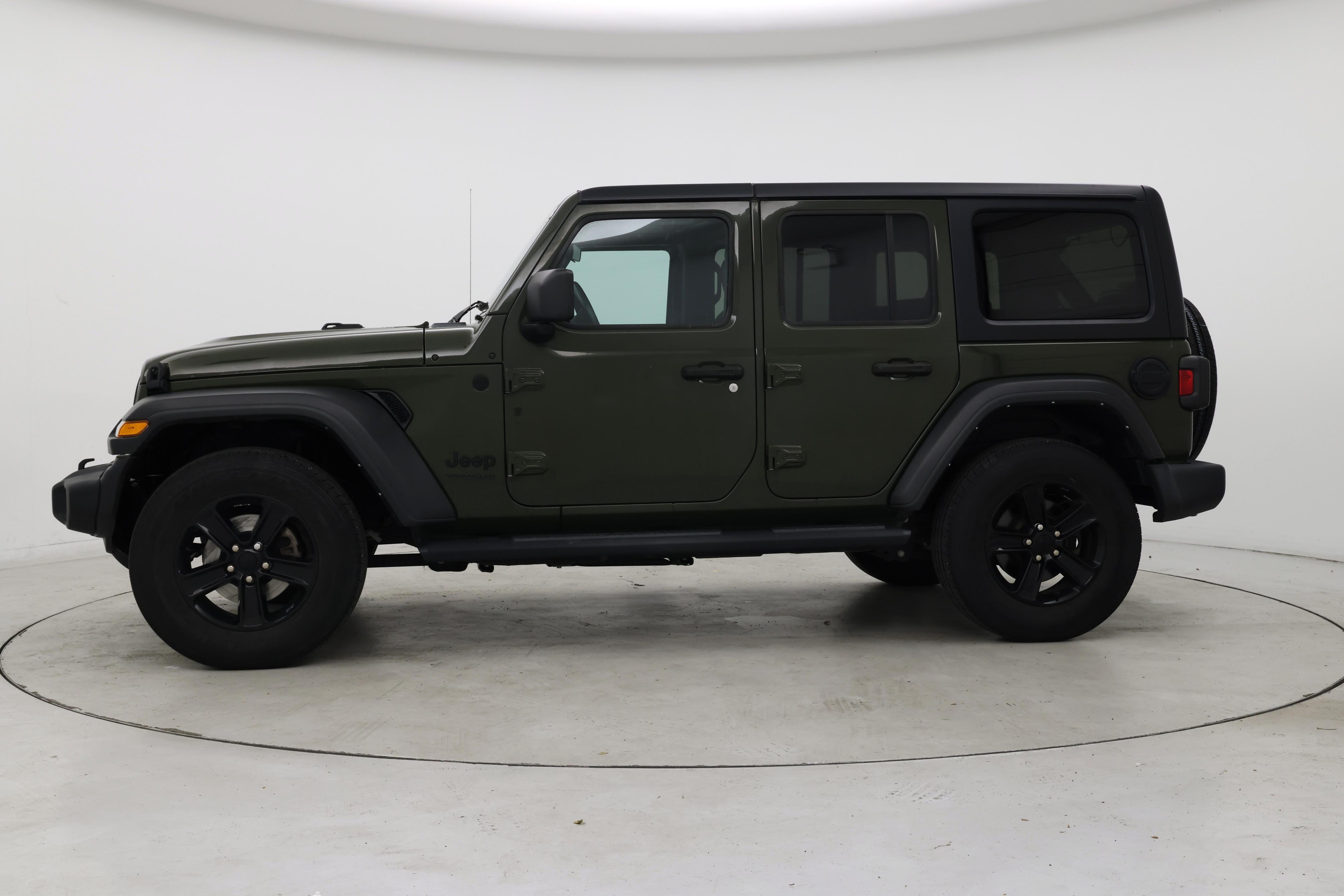 Thumbnail: 2022 Jeep Wrangler - 3