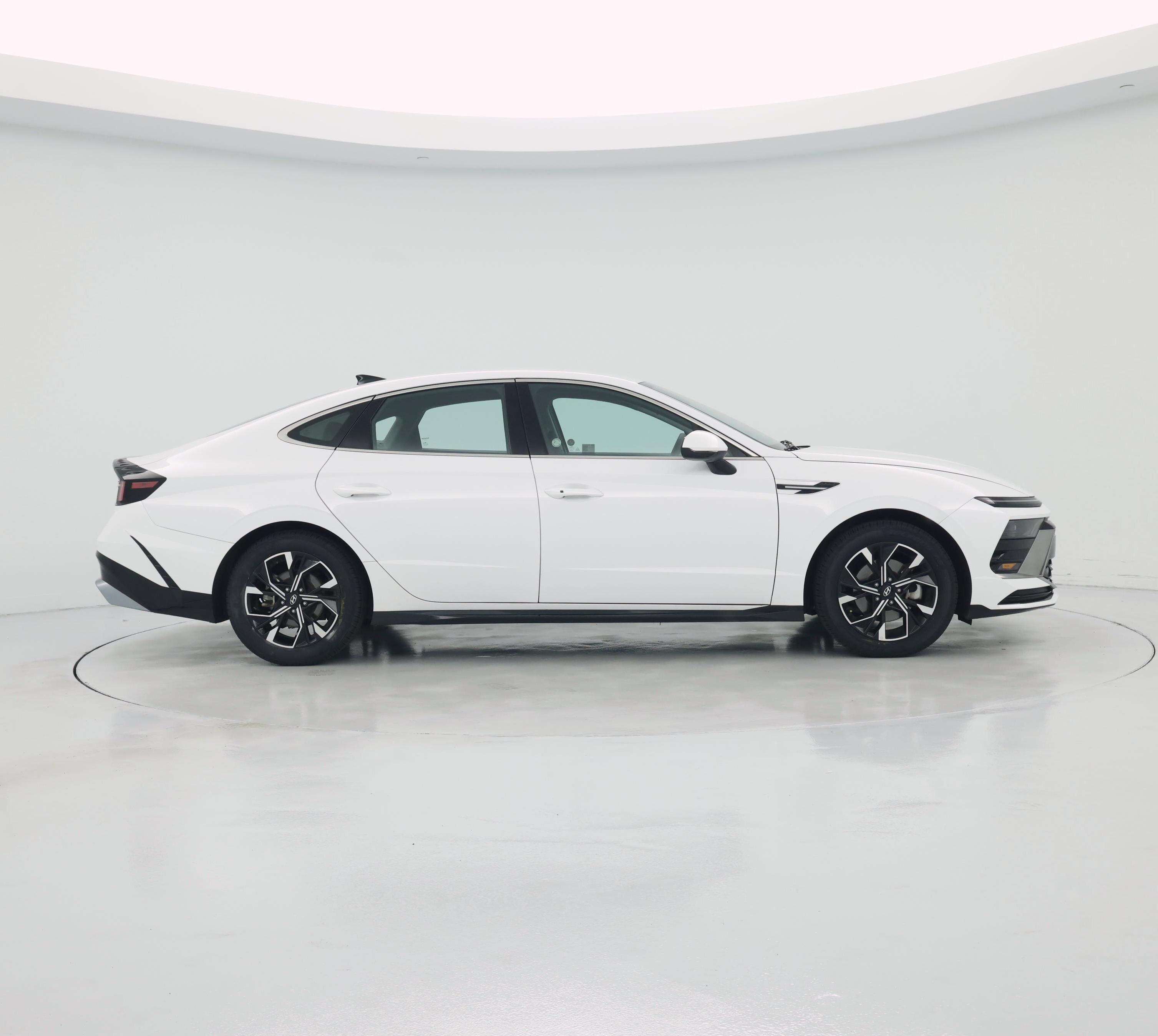 Thumbnail: 2025 Hyundai Sonata - 7