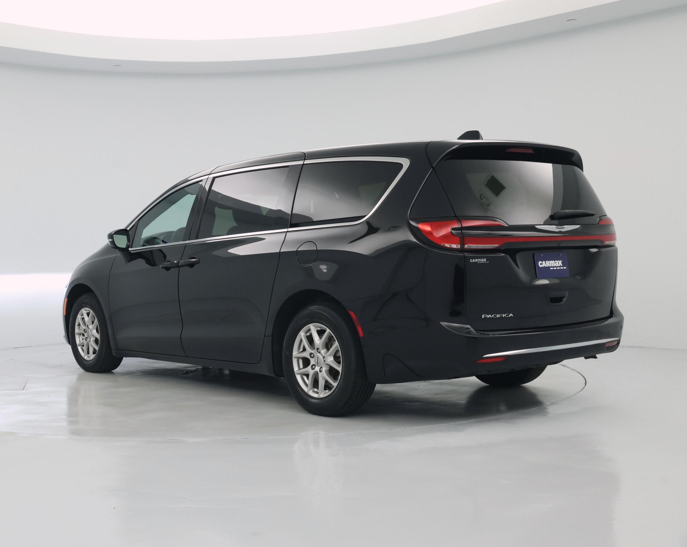 Thumbnail: 2025 Chrysler Pacifica - 2