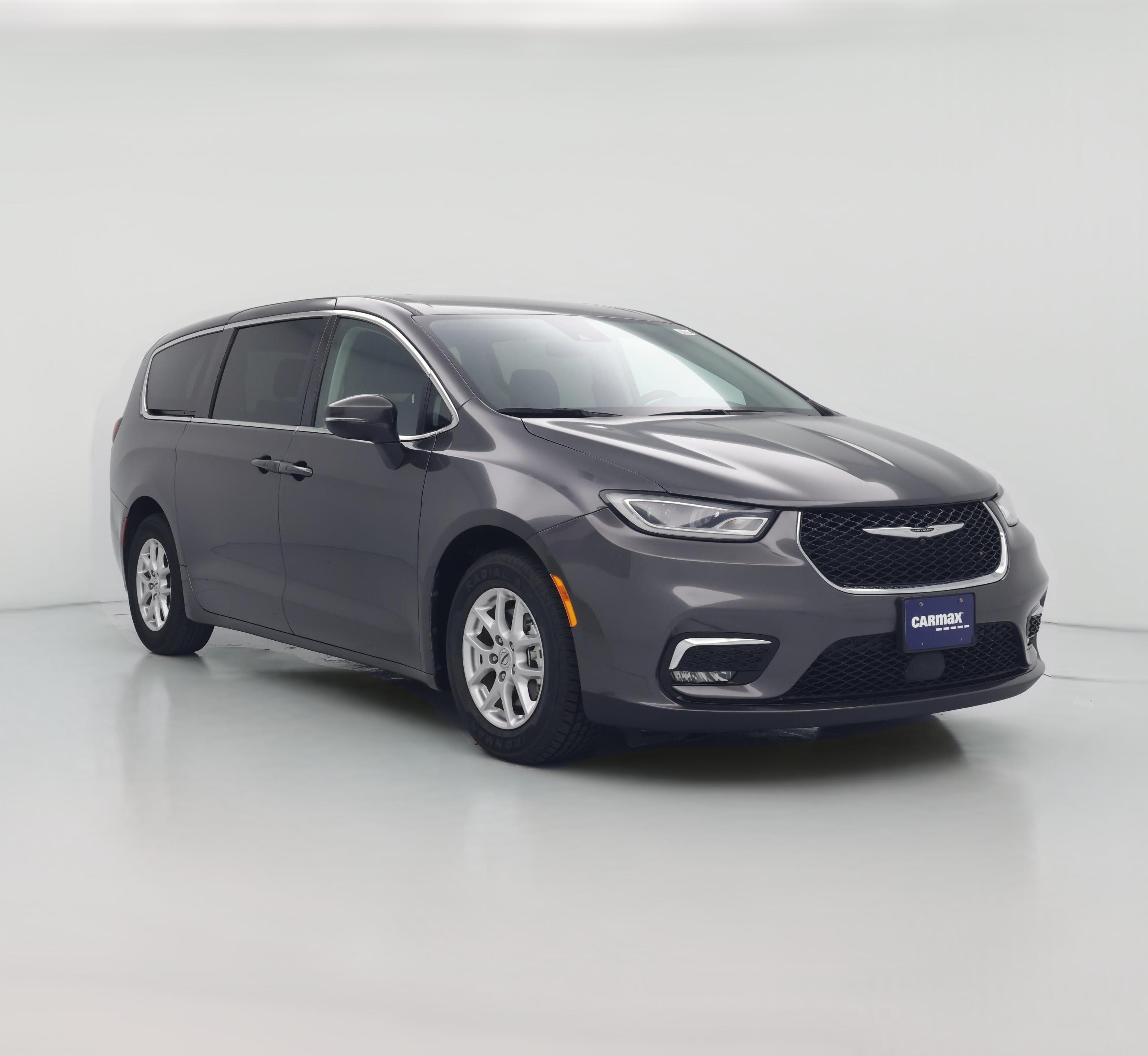 Thumbnail: 2023 Chrysler Pacifica - 1