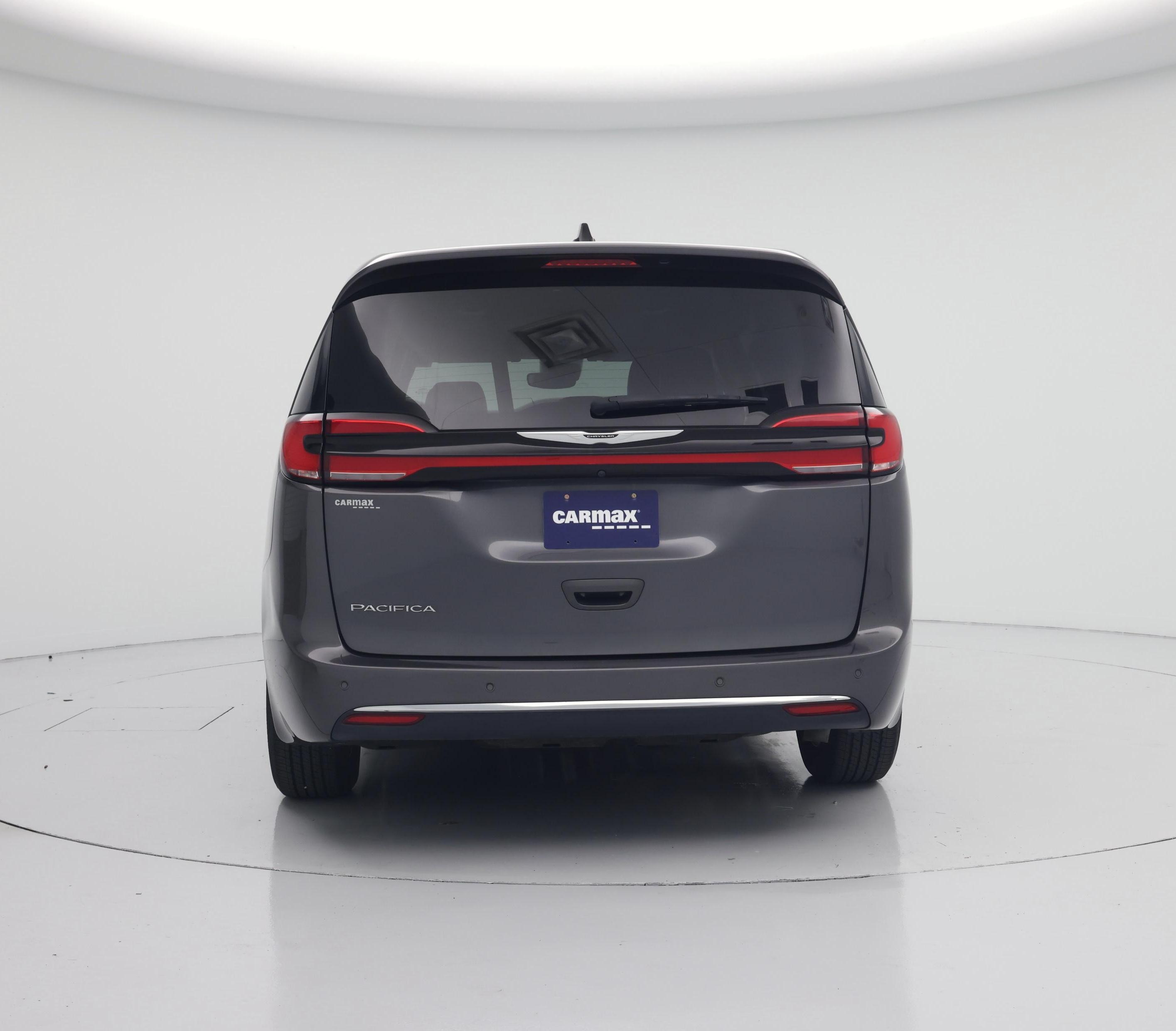 Thumbnail: 2023 Chrysler Pacifica - 6