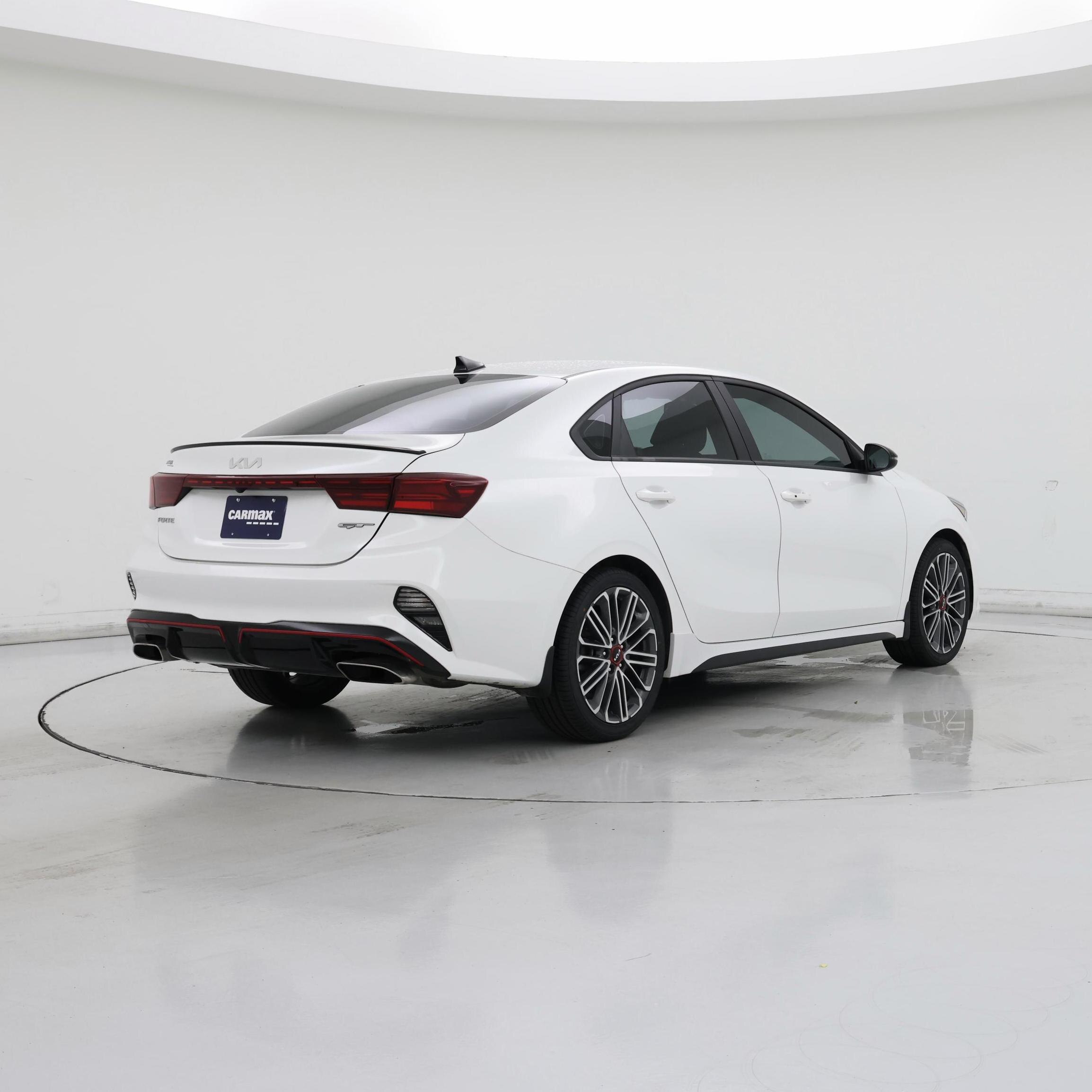Thumbnail: 2023 Kia Forte - 8