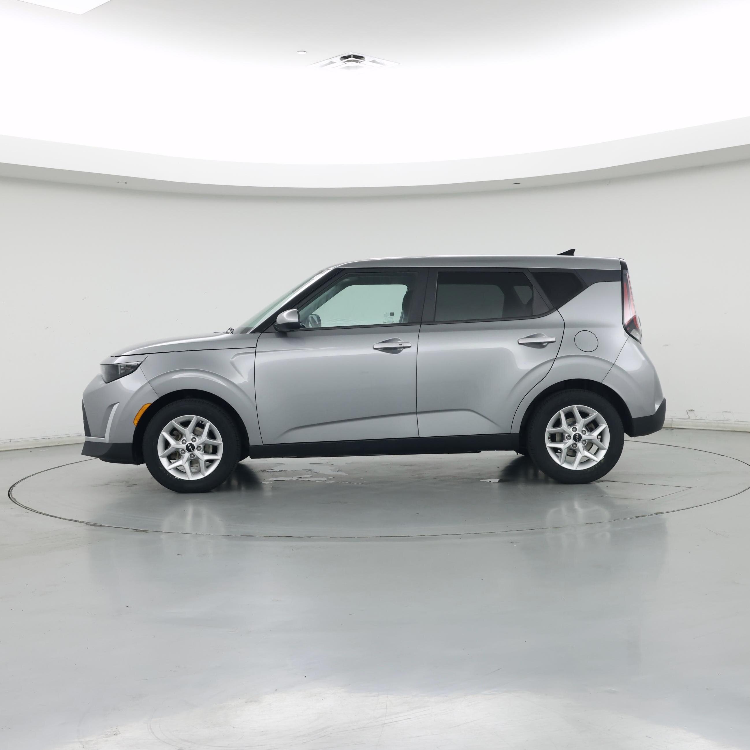 Thumbnail: 2023 Kia Soul - 3