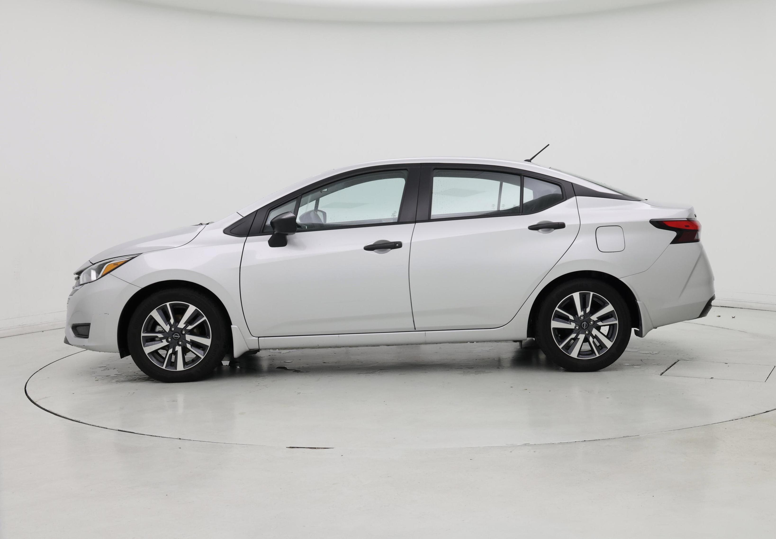 Thumbnail: 2024 Nissan Versa - 3